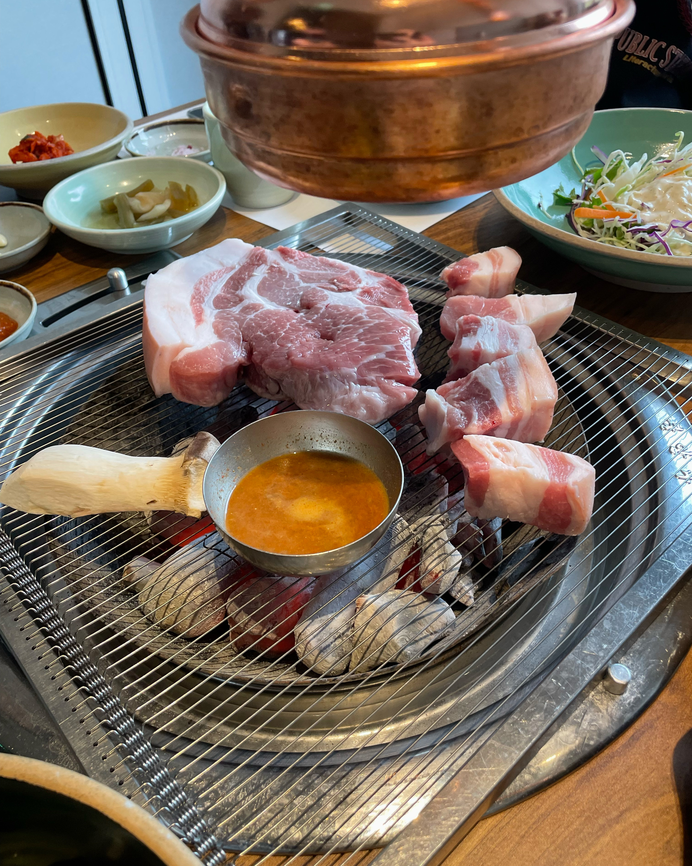 어버이날 기념으로 가족들과 다녀왔어요. 4개월 아기도 함께했는데 아기 의자도 준비해주시고
