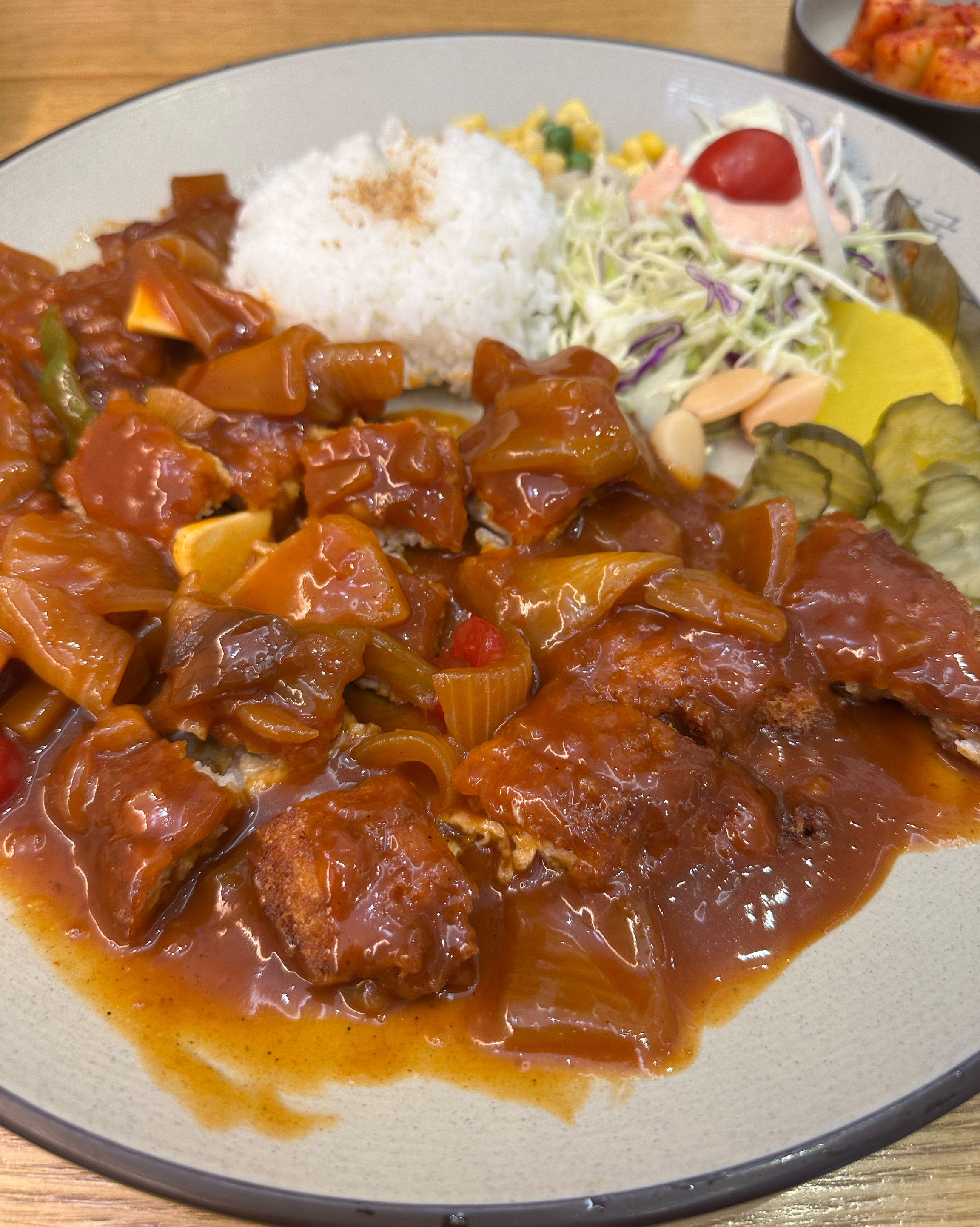 돈가스 새콤달콤해요 납작만두 맛있어요 - 대구 맛집 제일콩국
