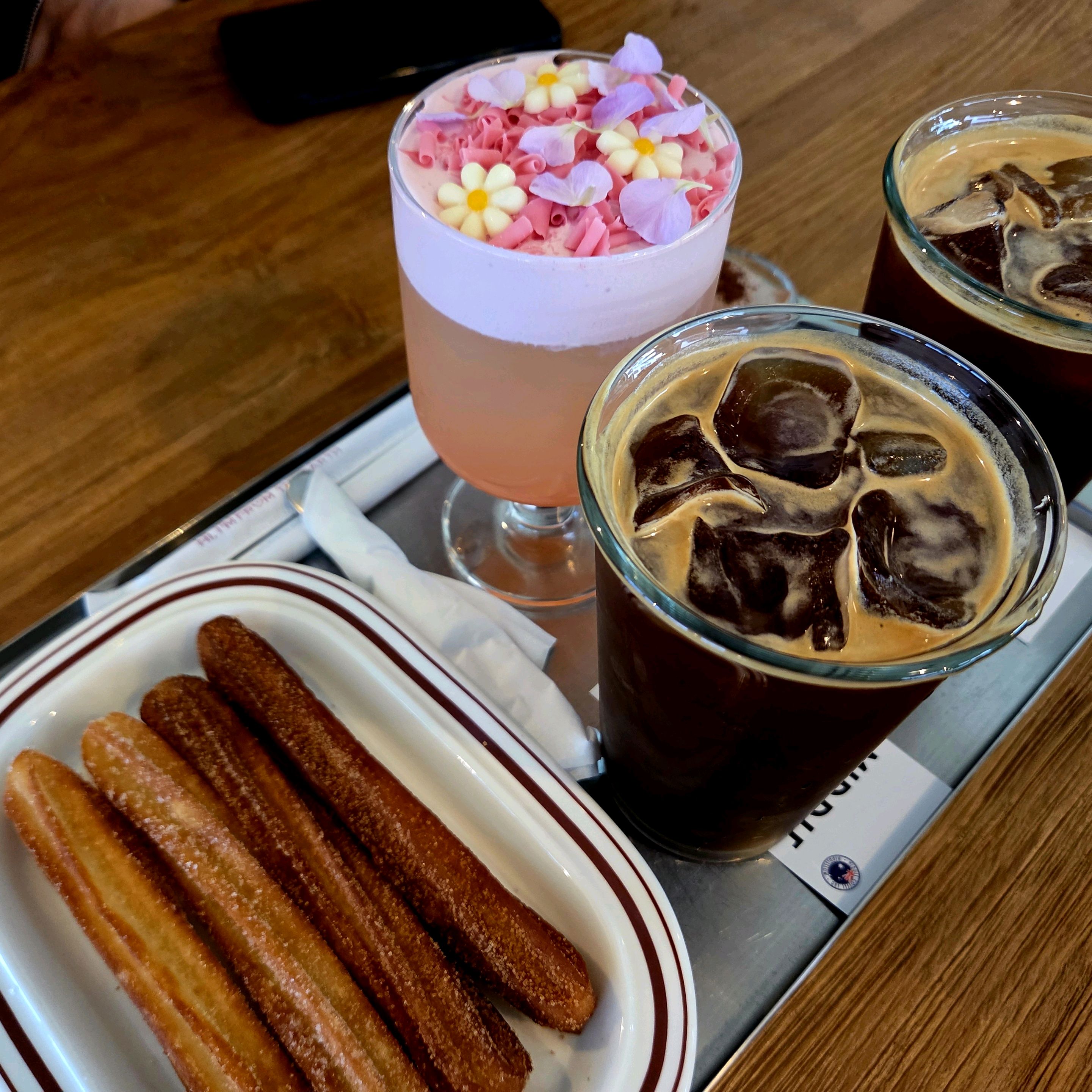 친절하고 맛있습니다. - 대전 맛집 미들슬로우 커피하우스 궁동점