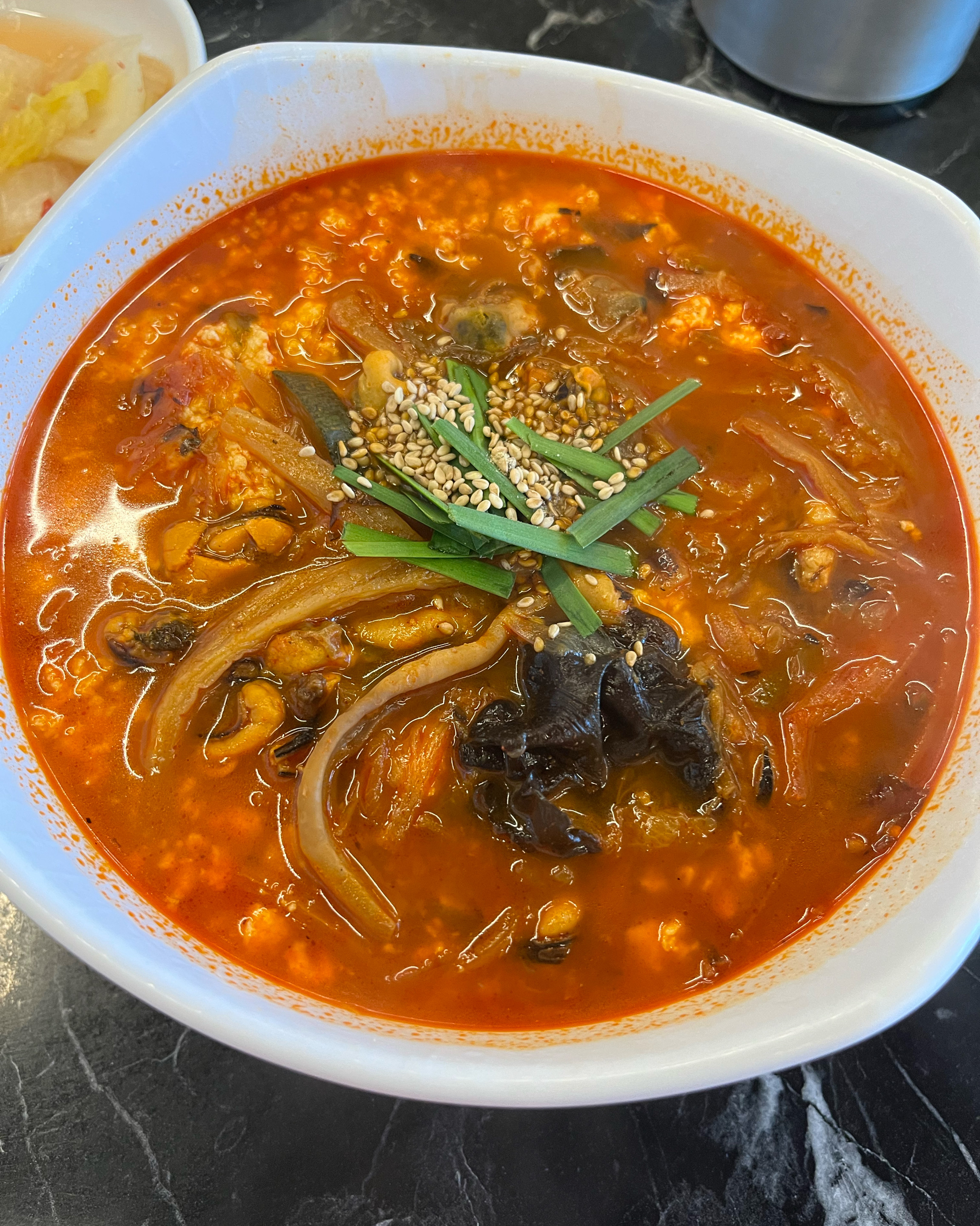 가성비도 좋구 양도 많아요!! 여자친구랑 와서 맛있게 먹고 갑니당 - 경포대 맛집 초당훈이순두부짬뽕