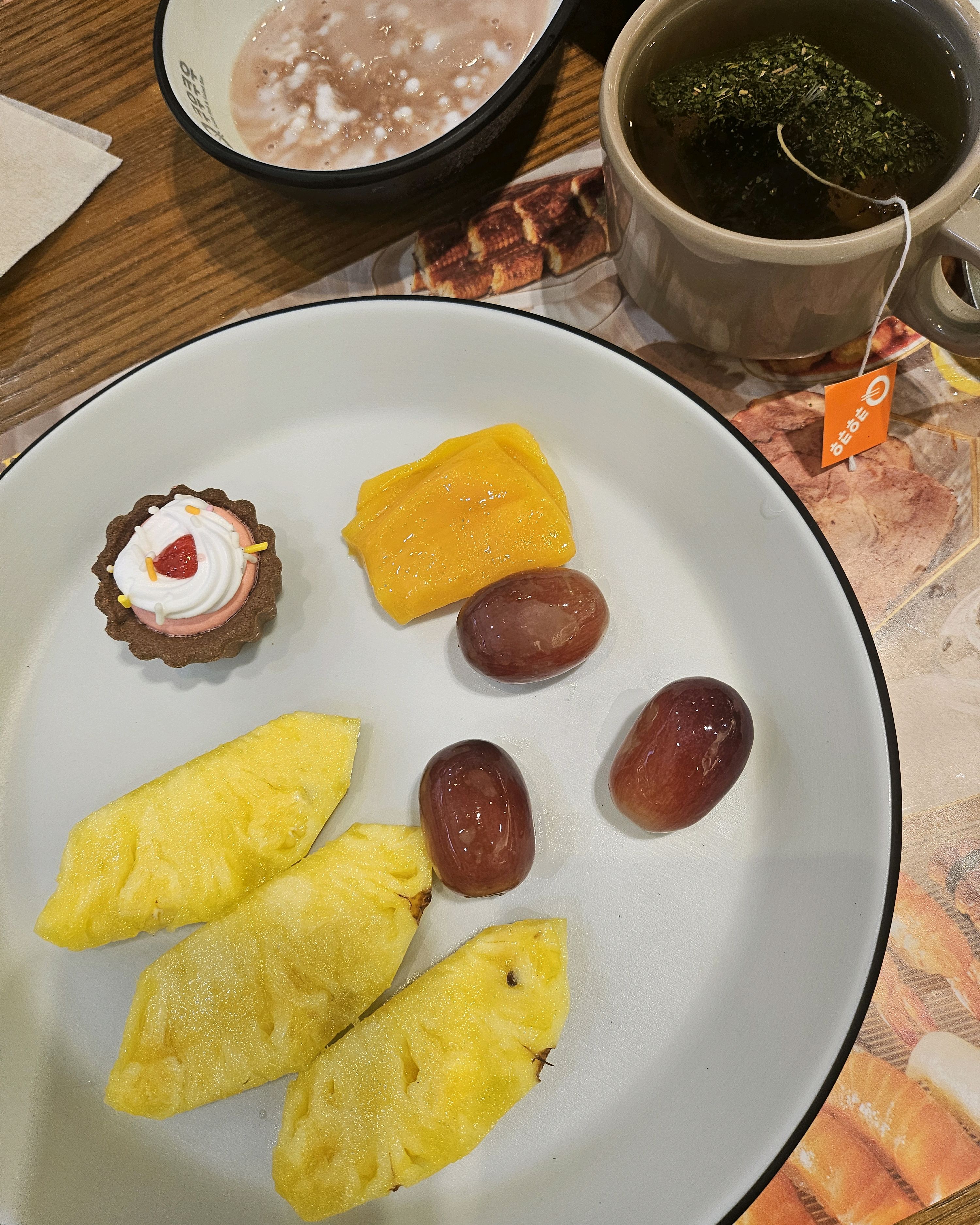 새로운메뉴도 생겼네요 - 대구 맛집 쿠우쿠우 수성못점