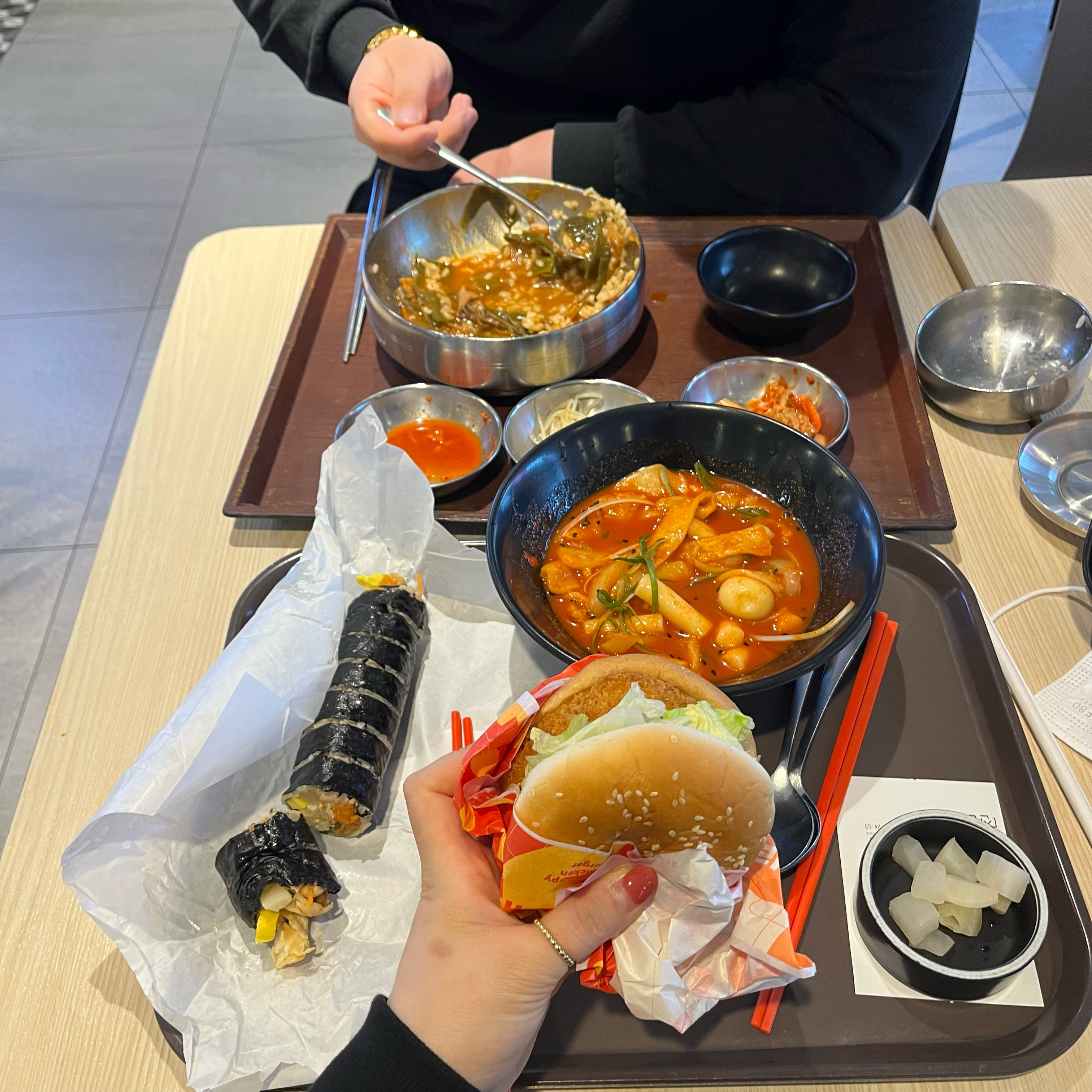 언제 먹어도 맛난 햄버거! - 제주 맛집 롯데리아 제주공항국내선탑승점