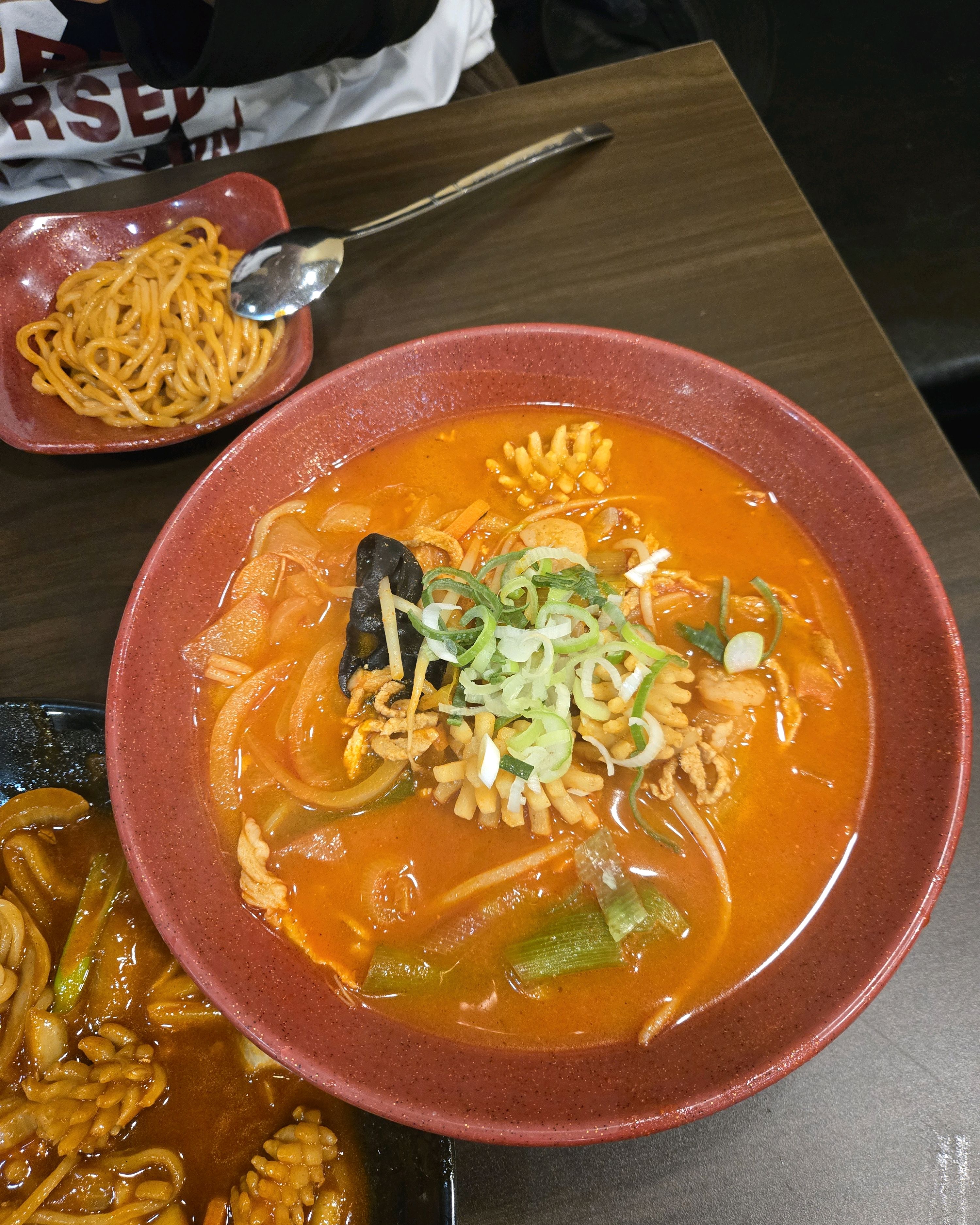 비가 와서 짬뽕이 땡길 때 - 대구 맛집 리안