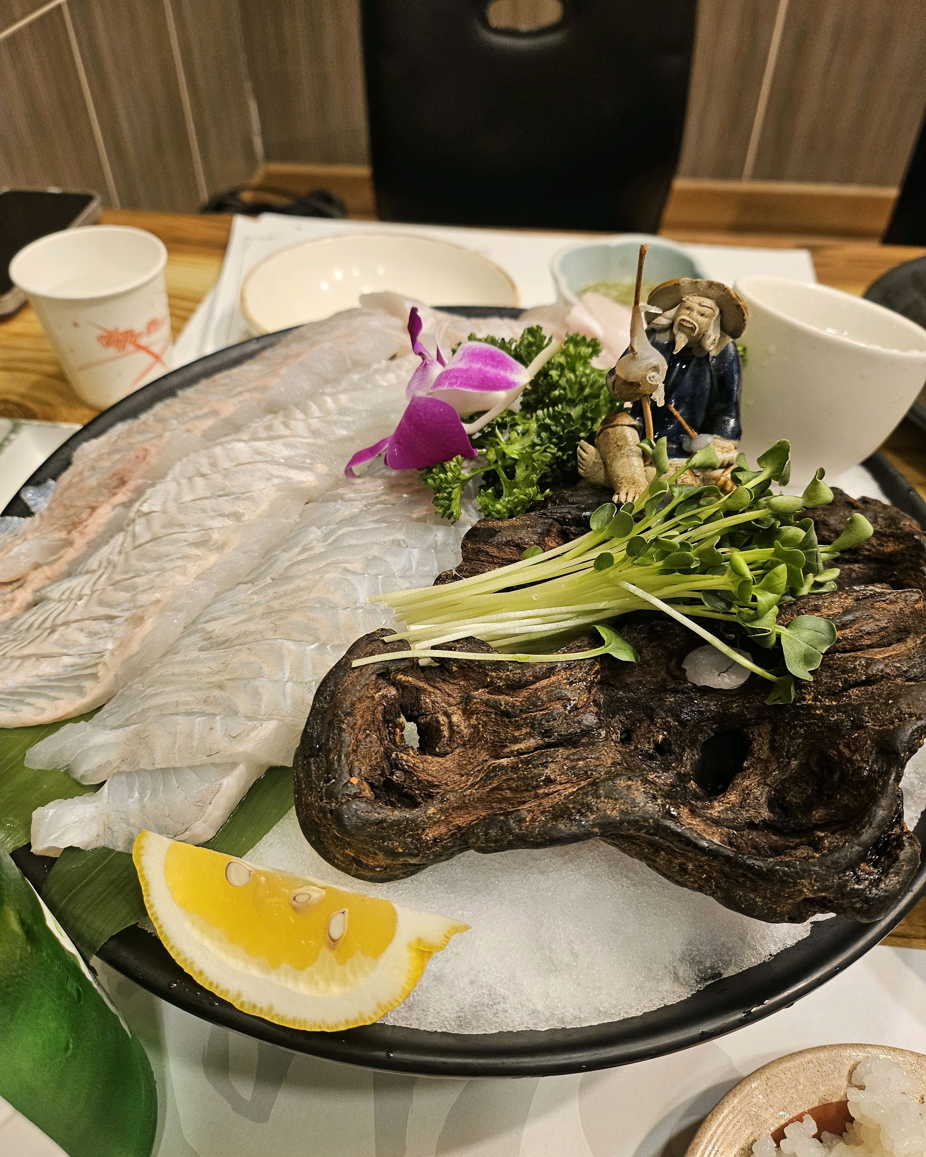 우연히 지나다 들렸는데 조용하고 맛있었습니다 추천드려요~ - 인천 맛집 어다리 부평점