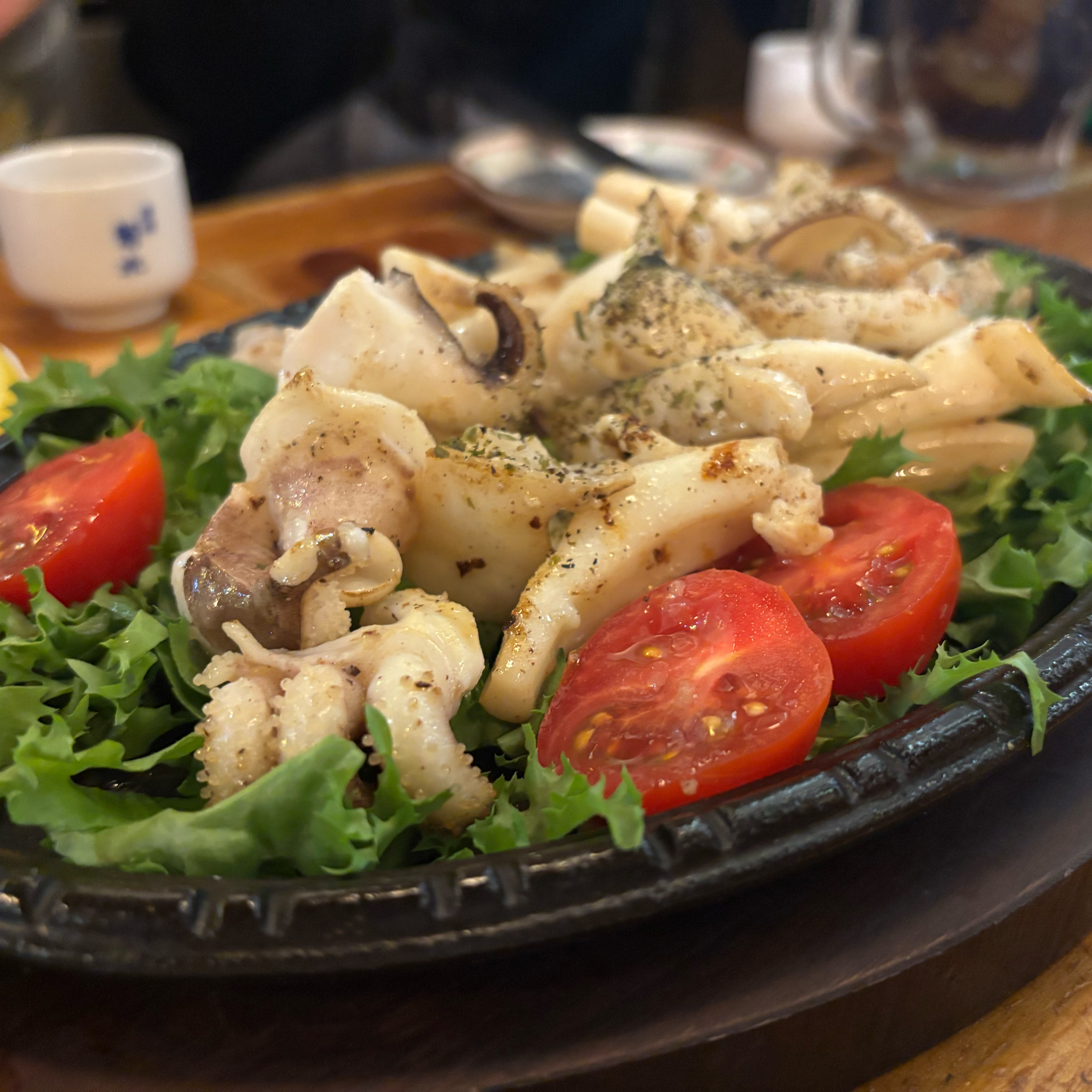 주말에 웨이팅 기다리면서 들어왔는데 먹자마자 기다린거 후회 안할정도로 너무 맛있어요!! 다