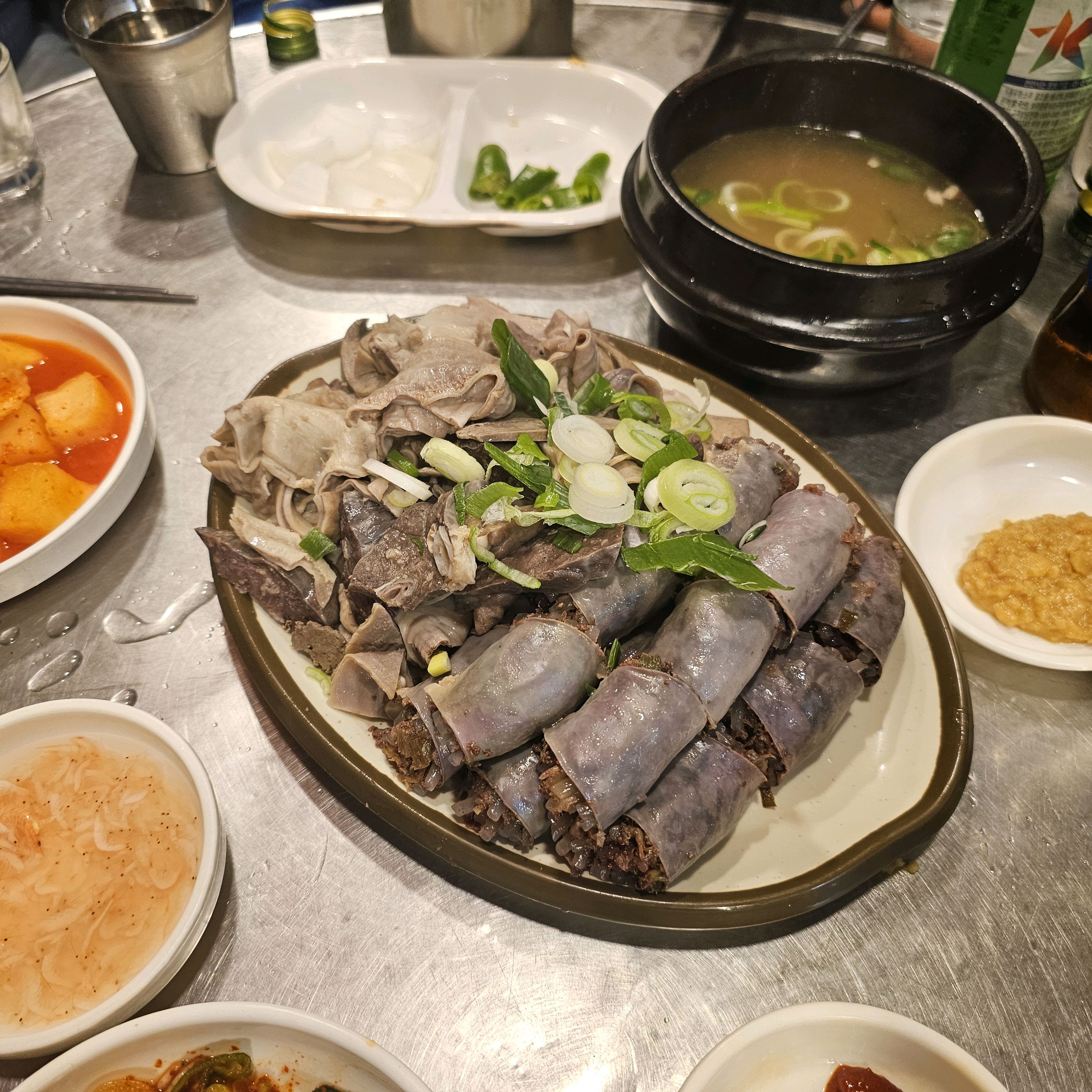 손님도 많네요 - 대전 맛집 오문창순대국밥