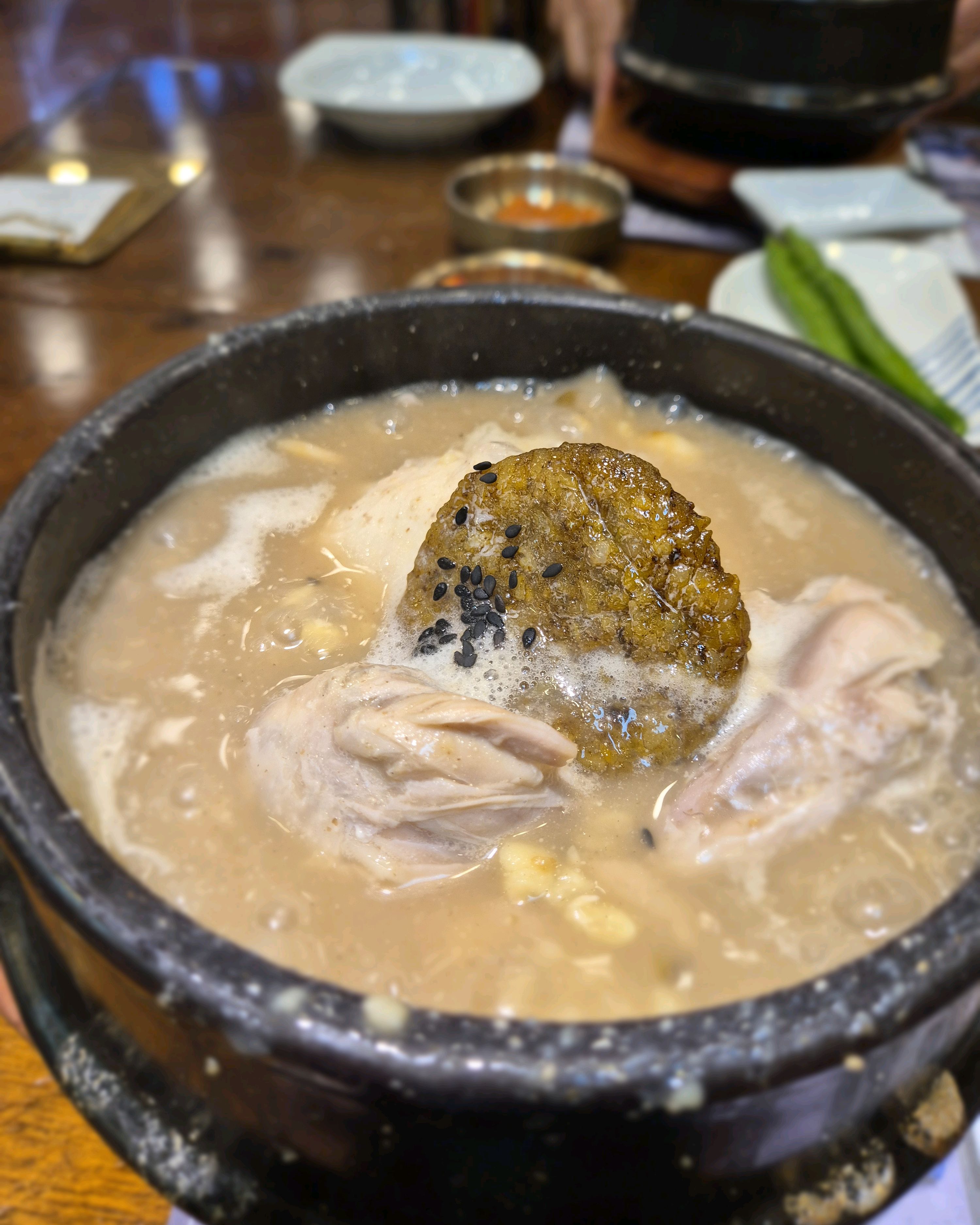 가끔 오는 집인데 늘 친절하시고 음식맛이 좋아요. - 인천 맛집 1982삼계정 부평 본점