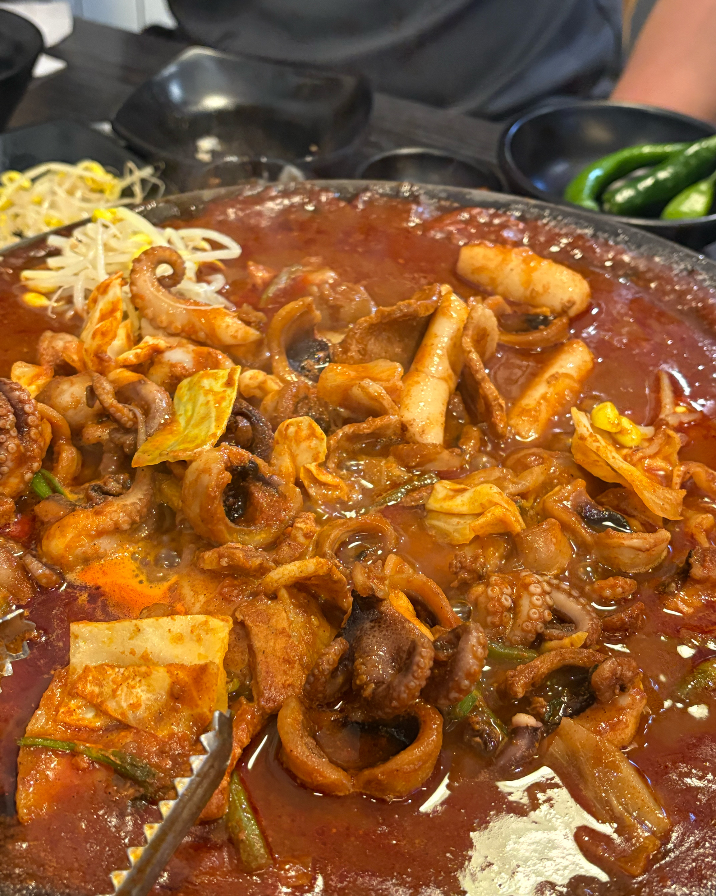 맛집이라해서 부모님 모시고 왔는데 너무 맛있다고 또 온다고 하시네요!!쭈꾸미도 크고 맛있어