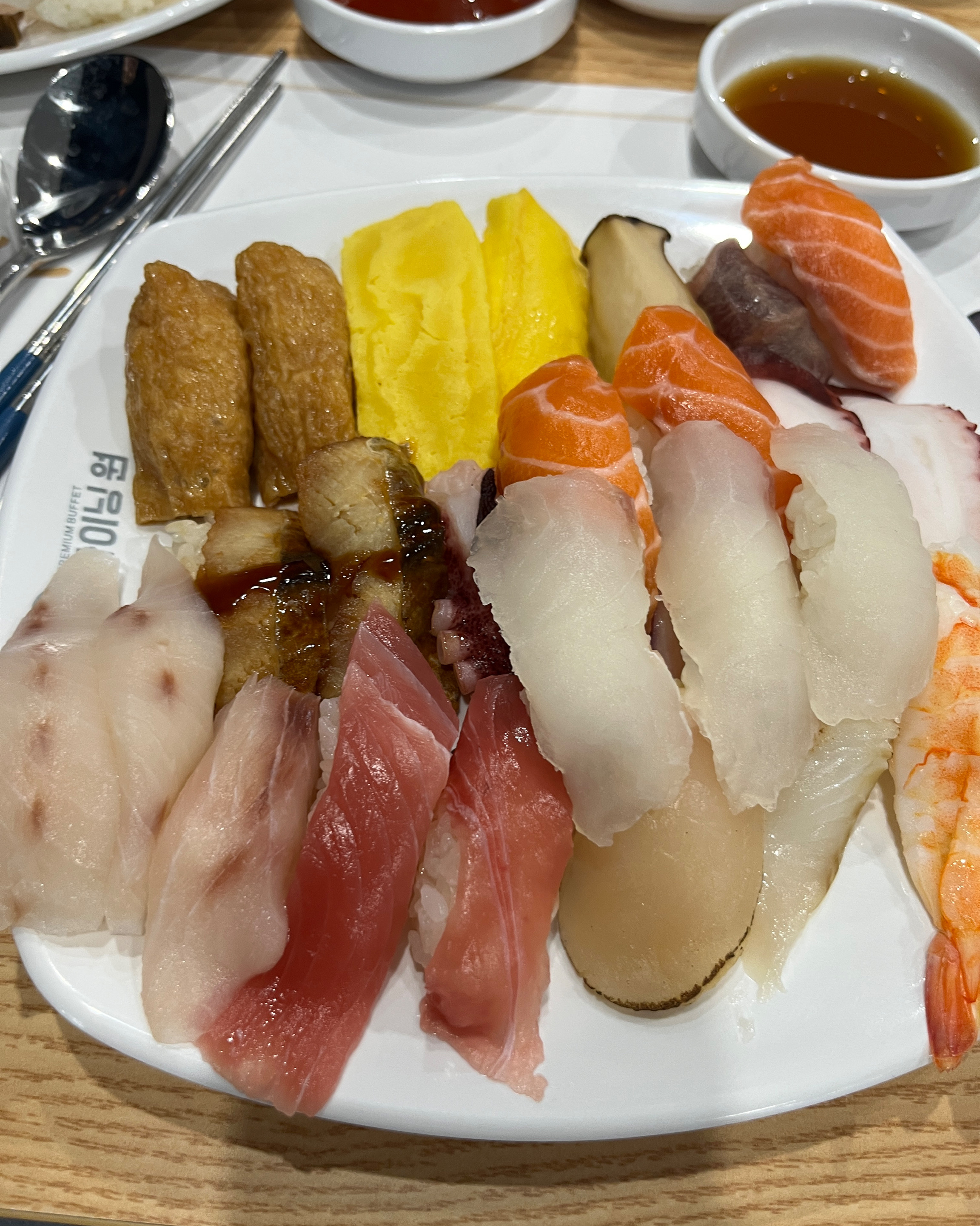 아이들과 점심먹으러 왔는데 - 반월당 맛집 다이닝원 반월당점