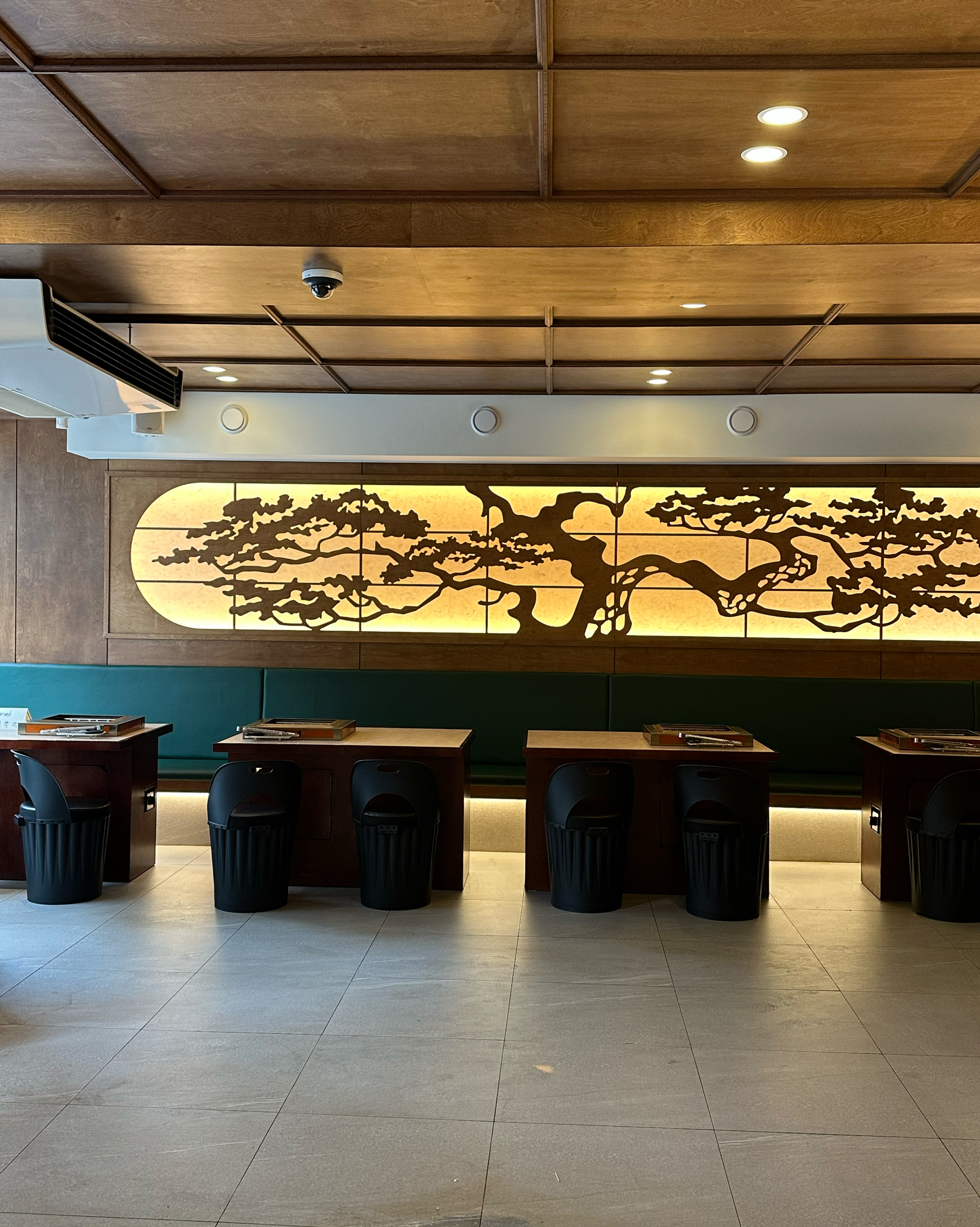 우대갈비 맛집이라하는데 가족들이랑 처음 이용해보네요~! 넘 기대가 됩니다! - 제주 맛집 화수목보리짚불구이 연동점