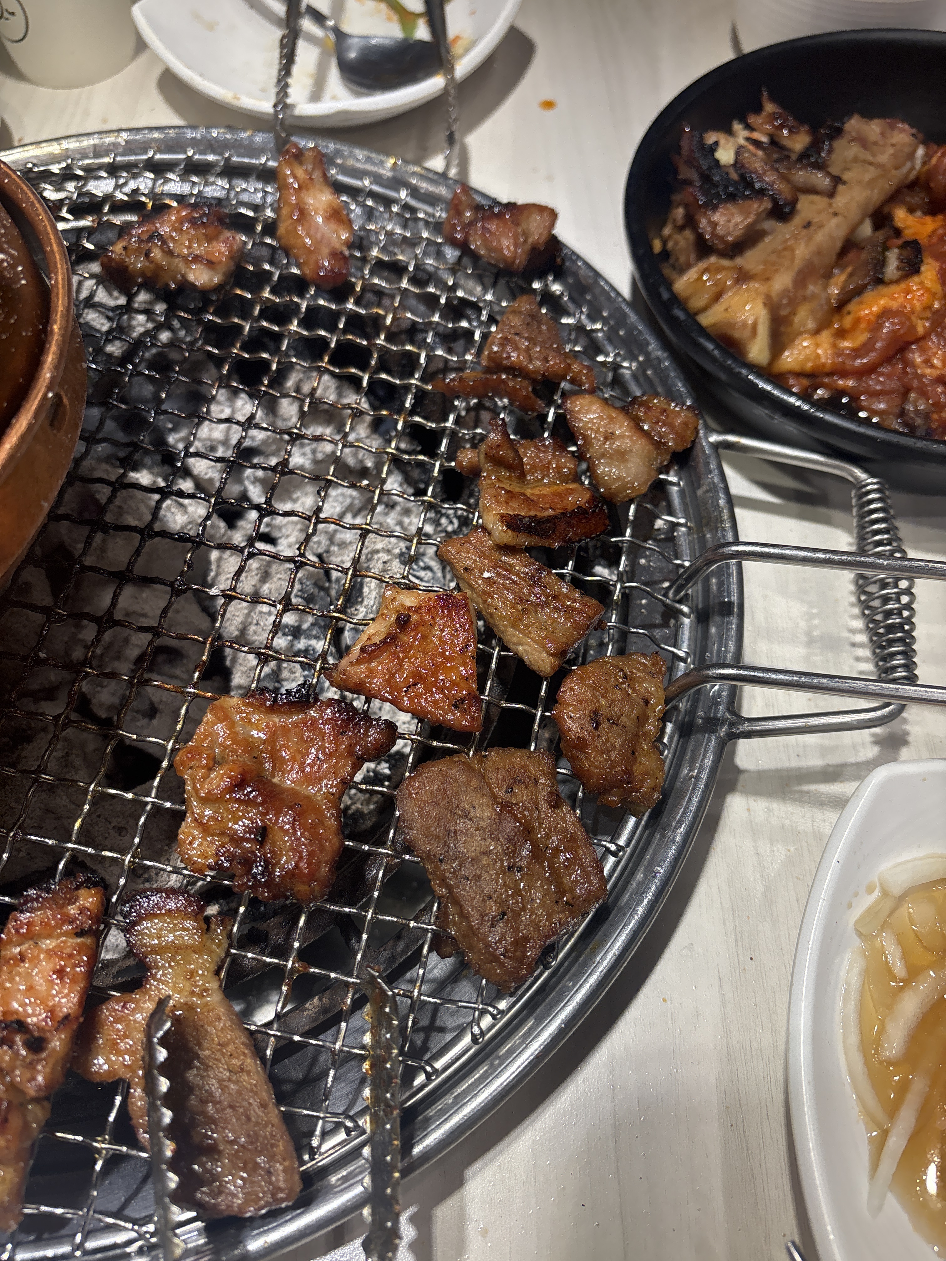 Good place, good meat, nice people 😋🤤 - 장안동 맛집 명륜진사갈비 서울장안점