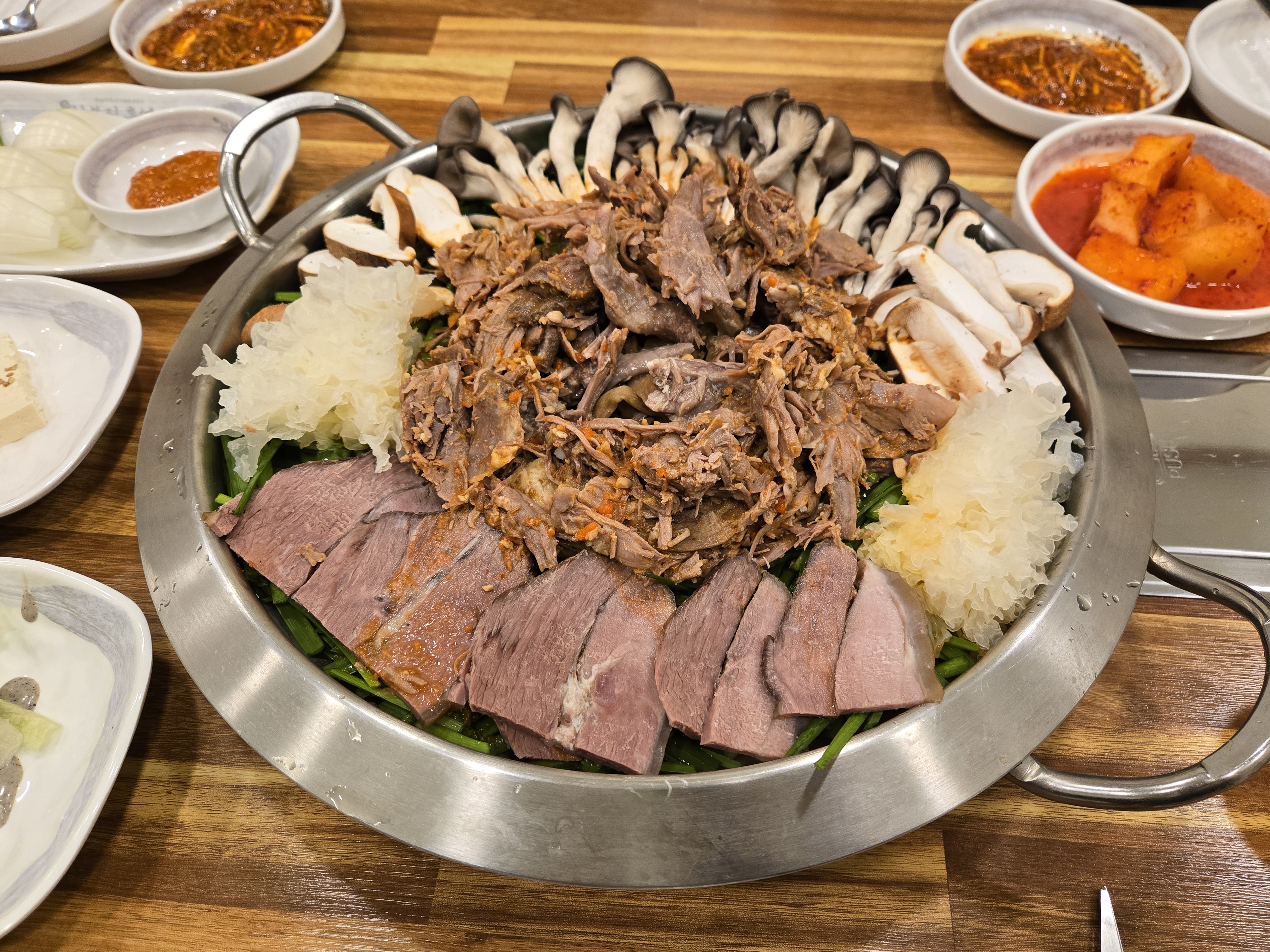 정말 친절하고 모든음식이 다 맛있어요~ - 권선동 맛집 천복집 흑염소 수원권선점