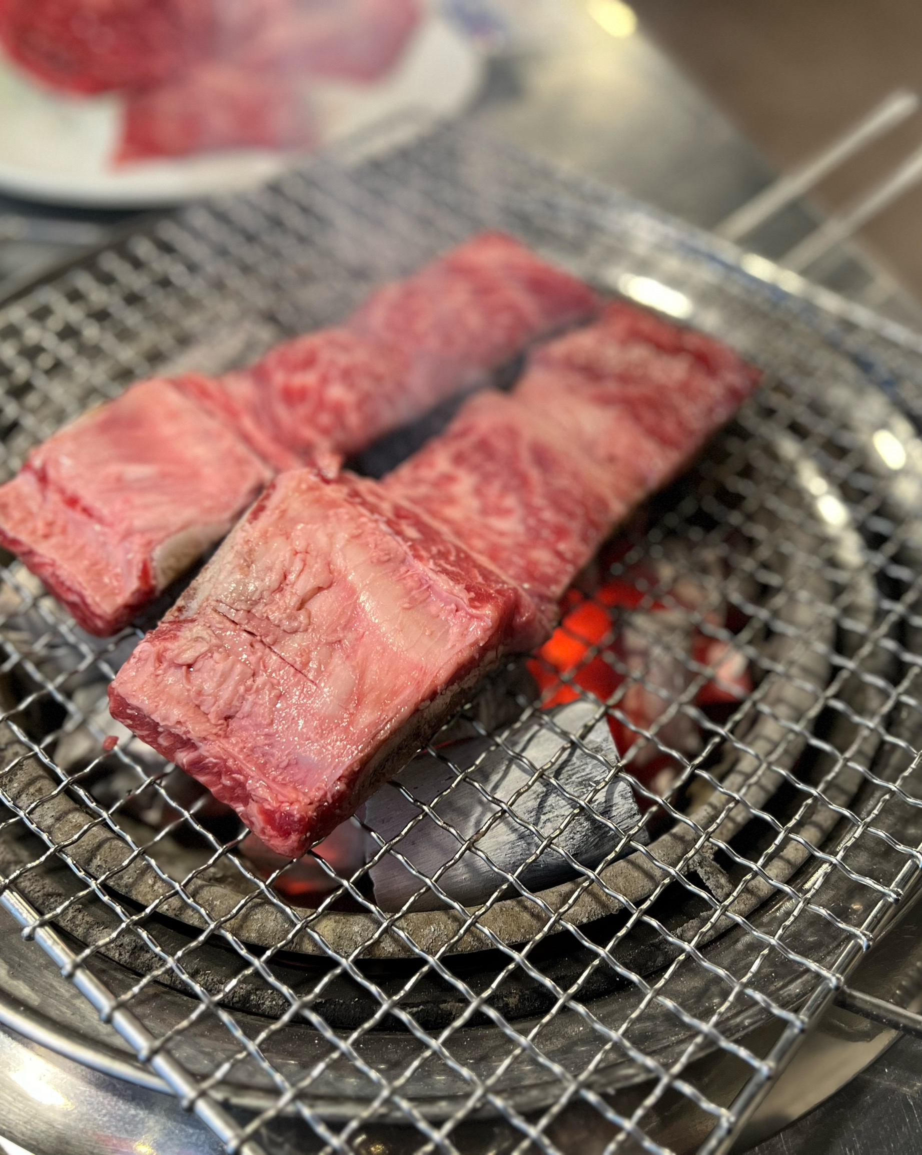 맛집이라고 해서 찾아서 왔는데 지이인짜 맛있어요. 고기맛 예술입니다. 해장국도 완전 맛있어