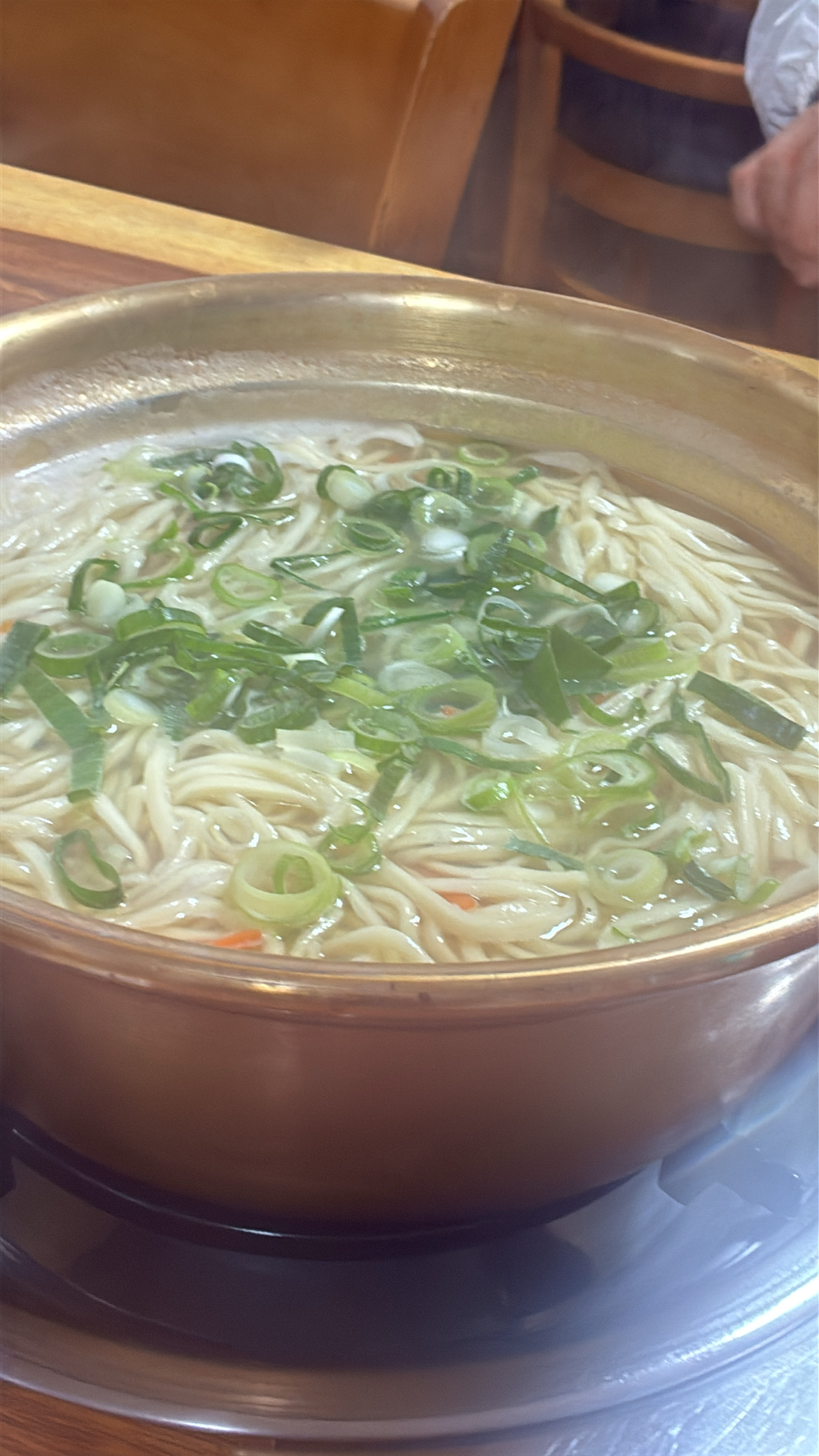 비 내리는 날 칼국수가 땡겨서 먹으러 왔는데 너무 맛있게 잘 먹고 갑니다. 대전 칼국수 맛