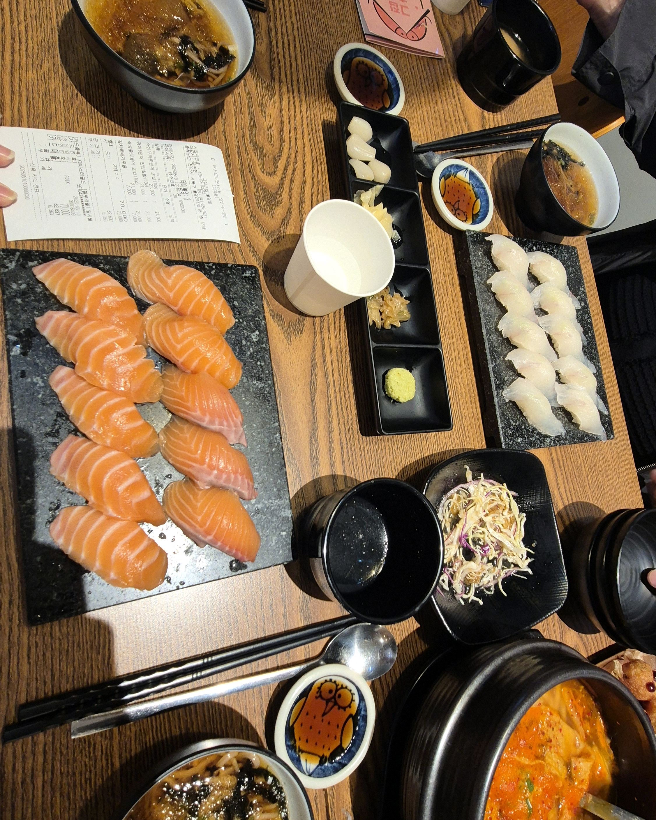 우연찮게 들어왔지만 너무나 운이 좋게 맛집 발견을 했습니다!! - 불당동 맛집 그집초밥 불당점