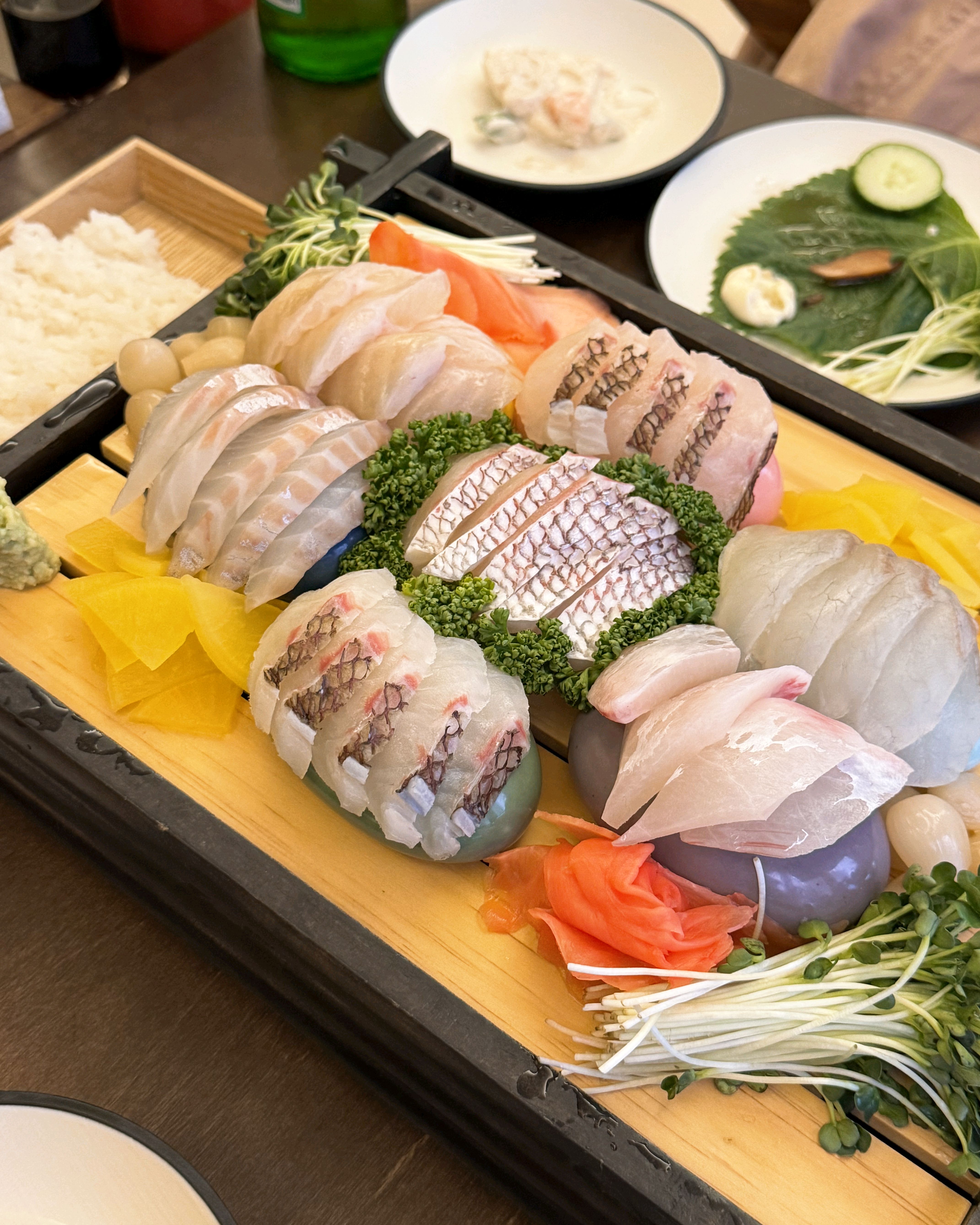 회를 다먹으면 리필을 해주는 집은 참치집말고는 처음이에요~ - 불당동 맛집 물고기자리 천안점