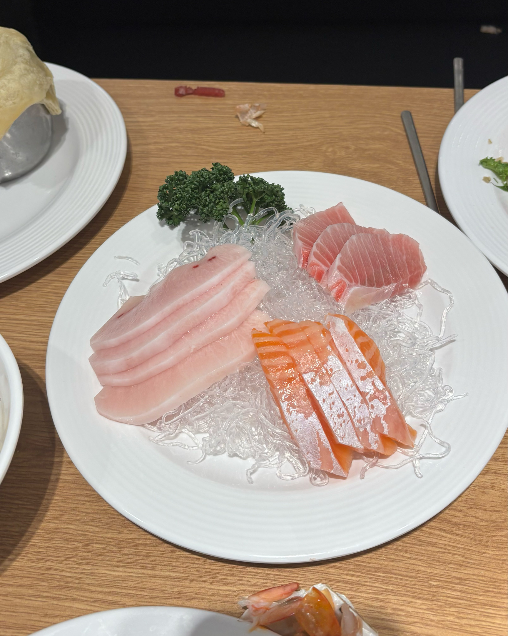 맛있게 잘 먹었습니다 직원 분들도 친절하시고 참치 해체쇼도 재미있었습니다! 넌센스 퀴즈라는