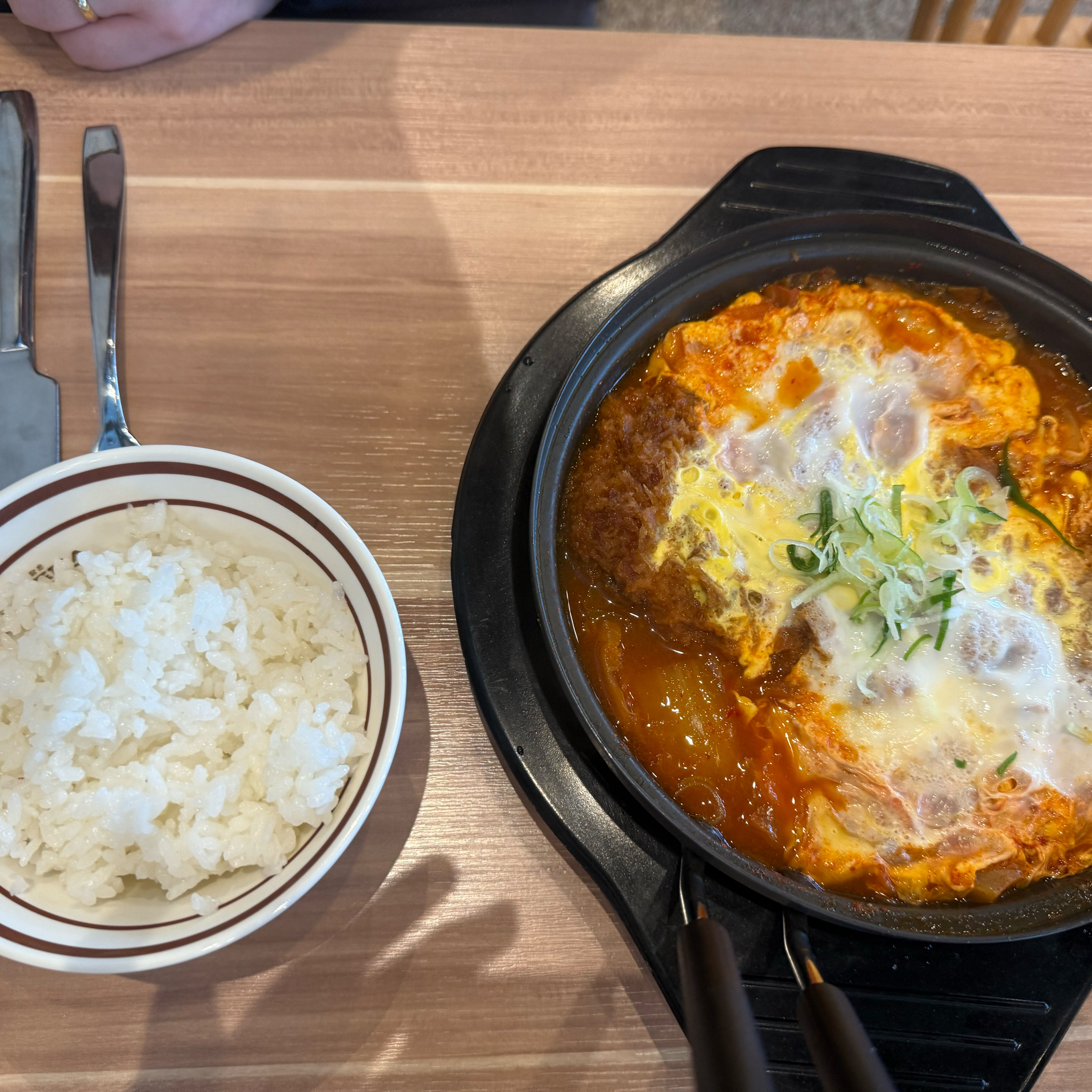 스프도 있고 국도 쌈도 있고 돈까스도 정말크고 - 아바이마을 맛집 진심왕돈까스 속초청초호점
