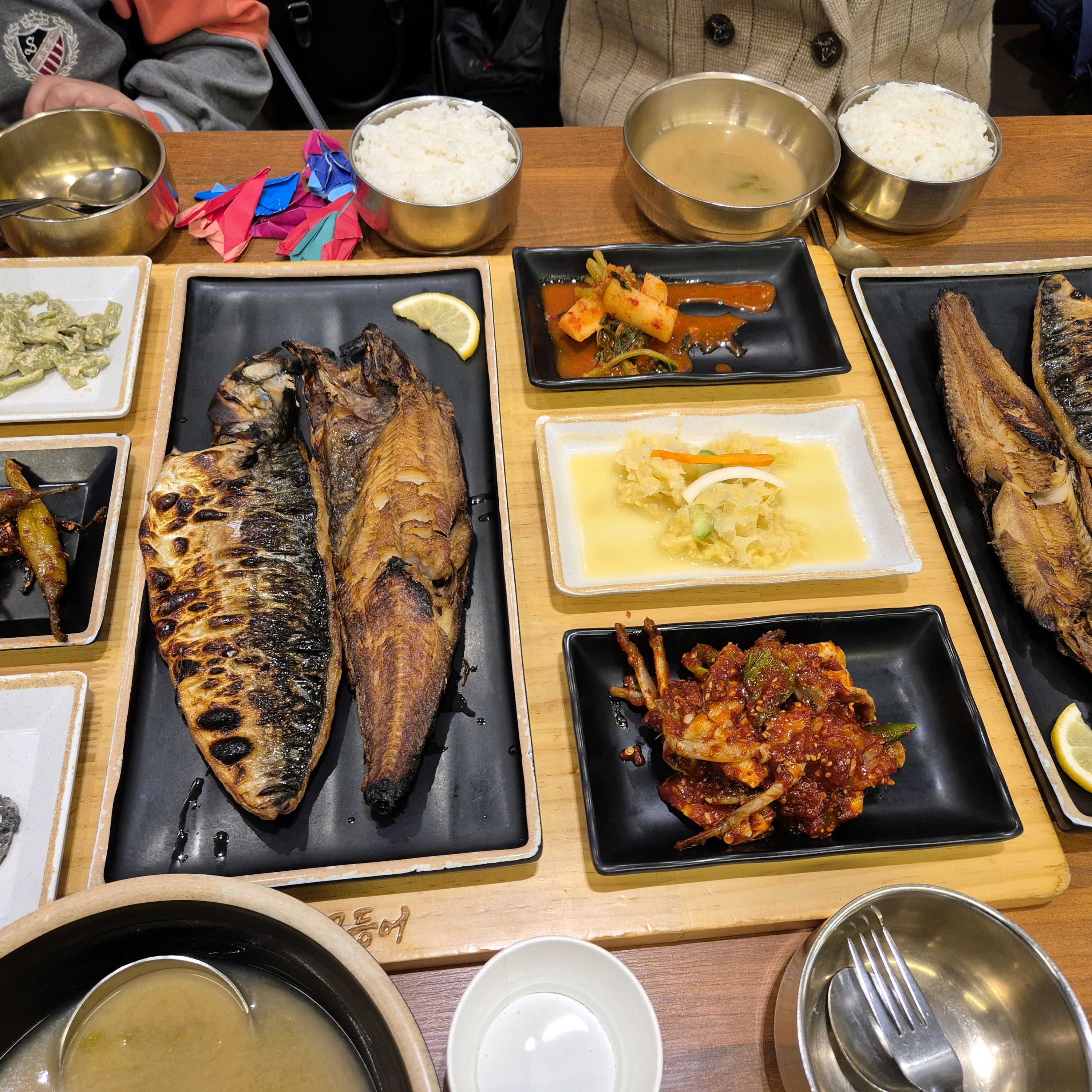 가족이랑왔는데 너무 맛있어요 - 인천 맛집 명품 화덕 고등어 본점
