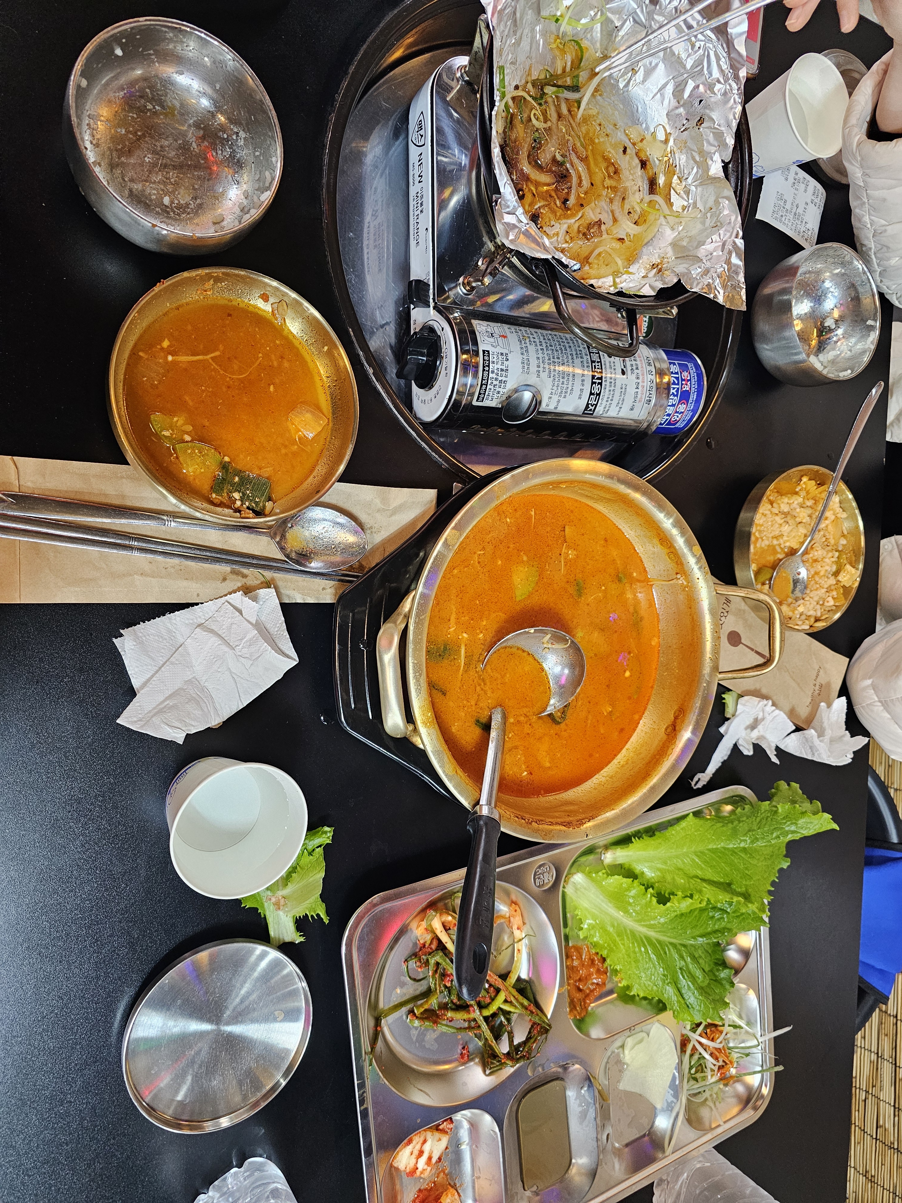 나오자마자 정신없이 먹어치워서 메뉴 사진이 없는게 아쉽네요! - 인천 맛집 본진삼겹살 구월본점