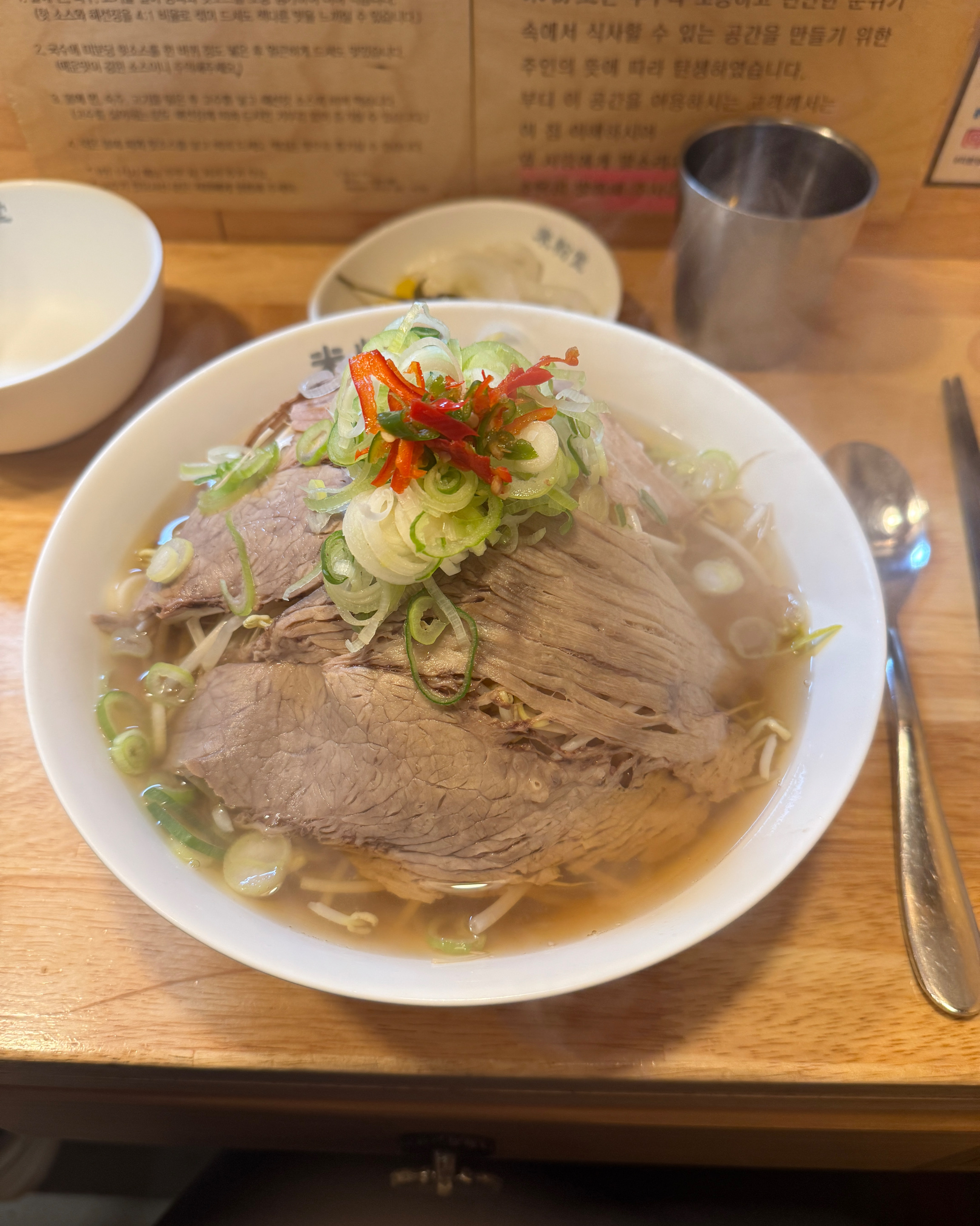 자주 오는 곳인데 항상 맛있어요!!! 직원분들도 다들 친절하시고 매장 분위기도 좋아서 편하