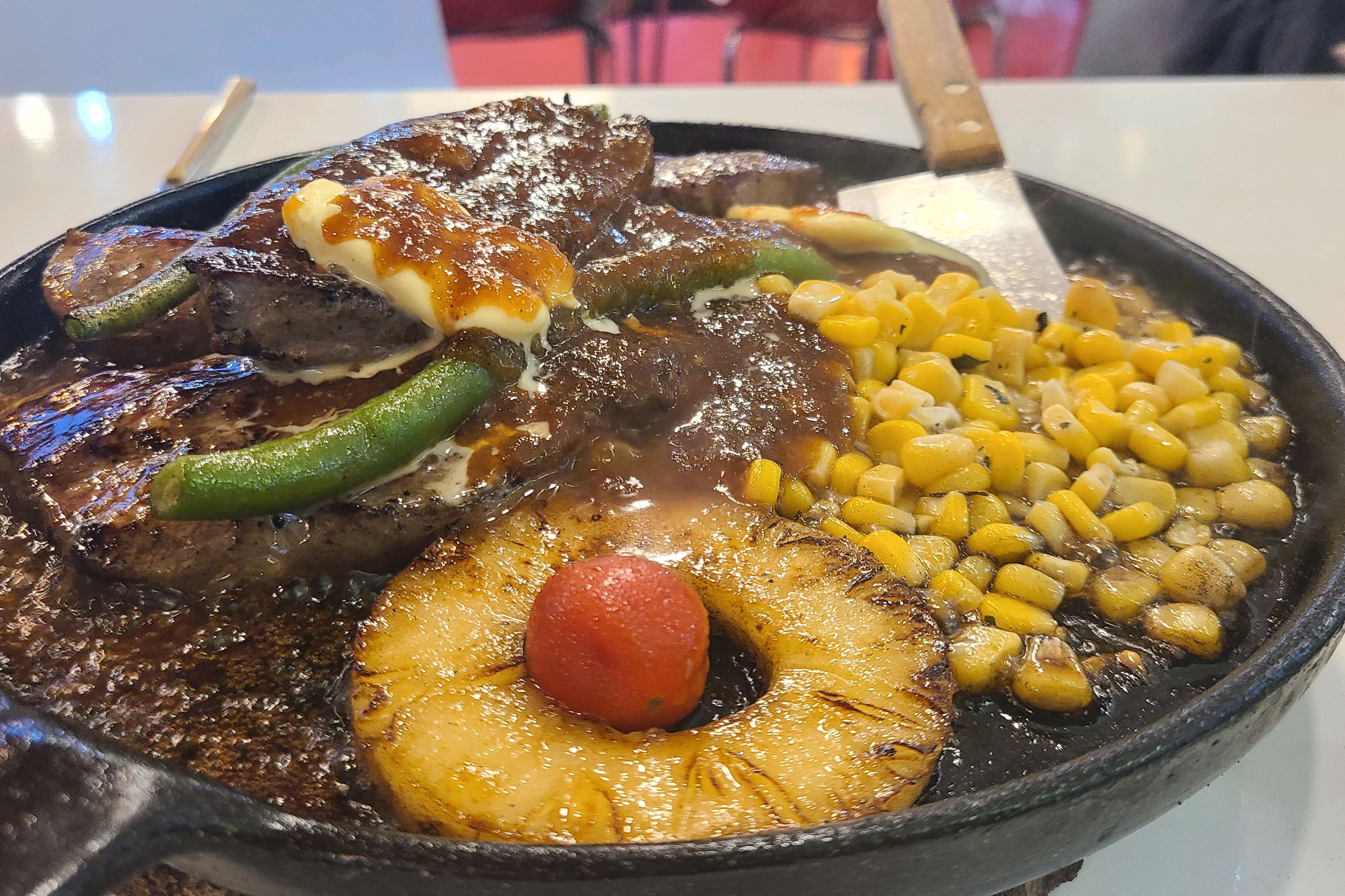 오랜만에 속초에와서 들렀는데 메뉴가 새롭게 나왔네요 - 아바이마을 맛집 상남자스테이크 엑스포점