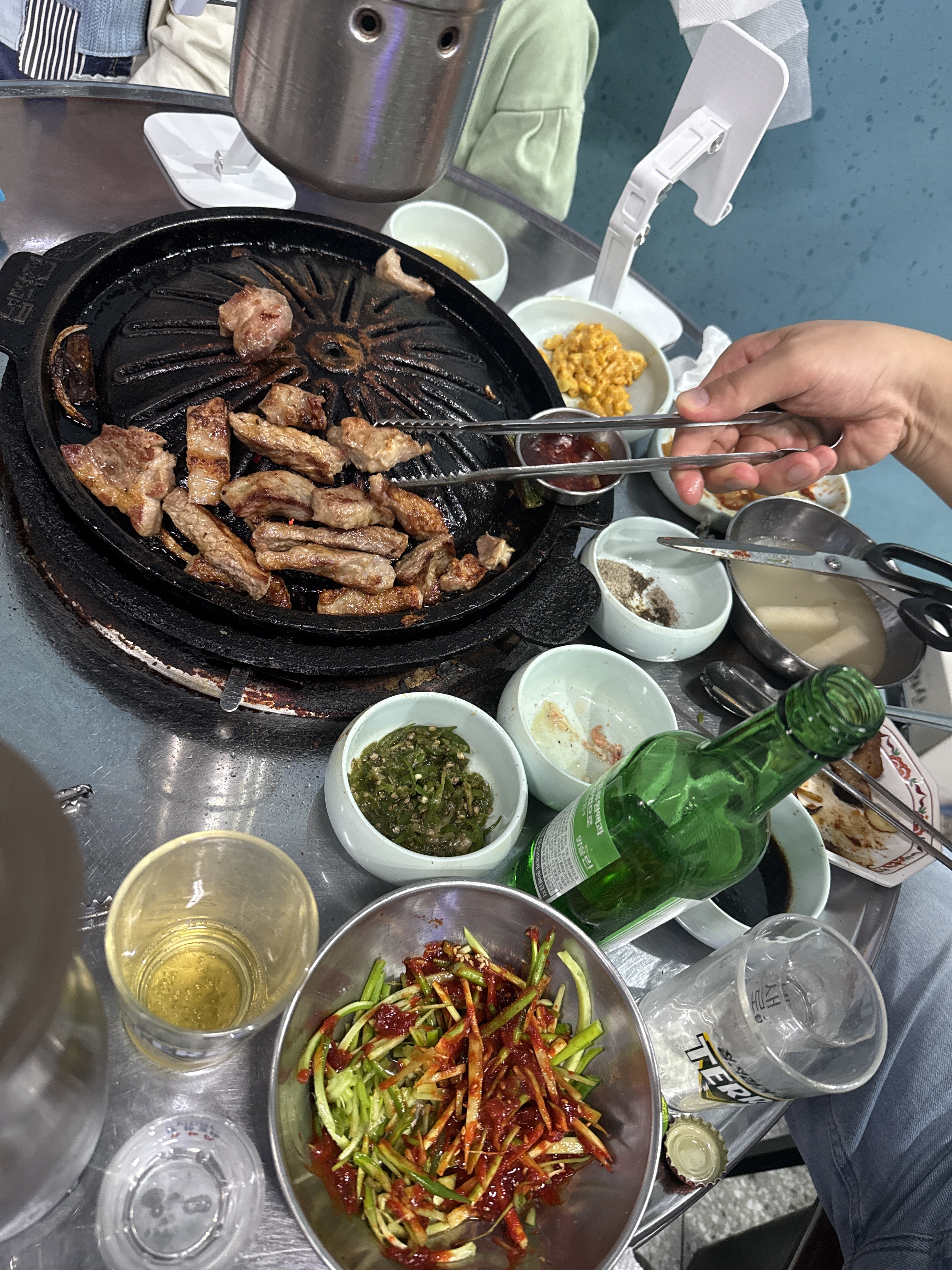 천안으로 이사와서 제일 맛있게먹은 고기집이에요 특제소스도 맛있고 곁들여먹는 반찬들도 너무맛