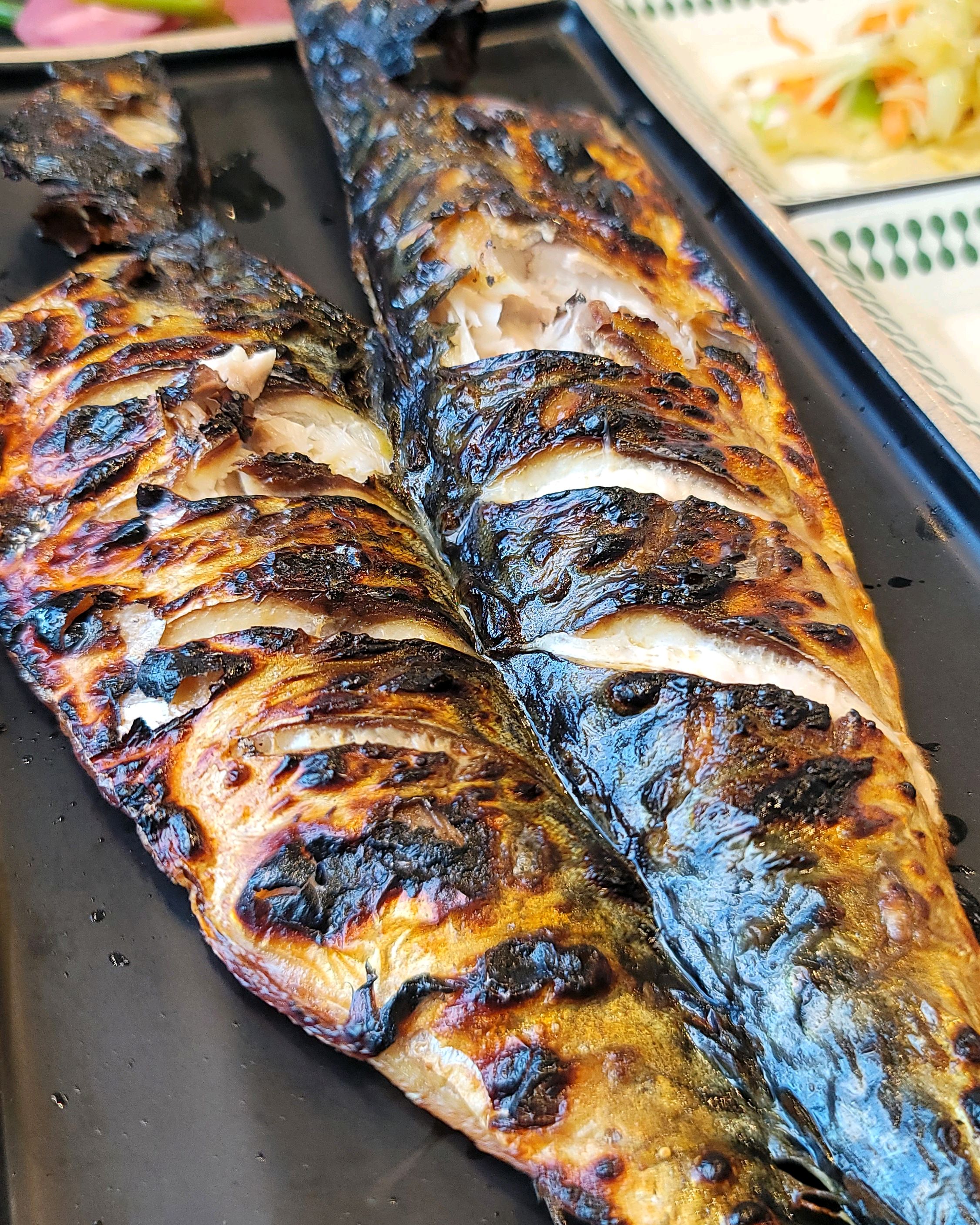 구이 종류 진짜 맛있어요 뷔페식으로 반찬들도 셀프로 이용할 수 있는데 계란말이랑 잡채 맛있