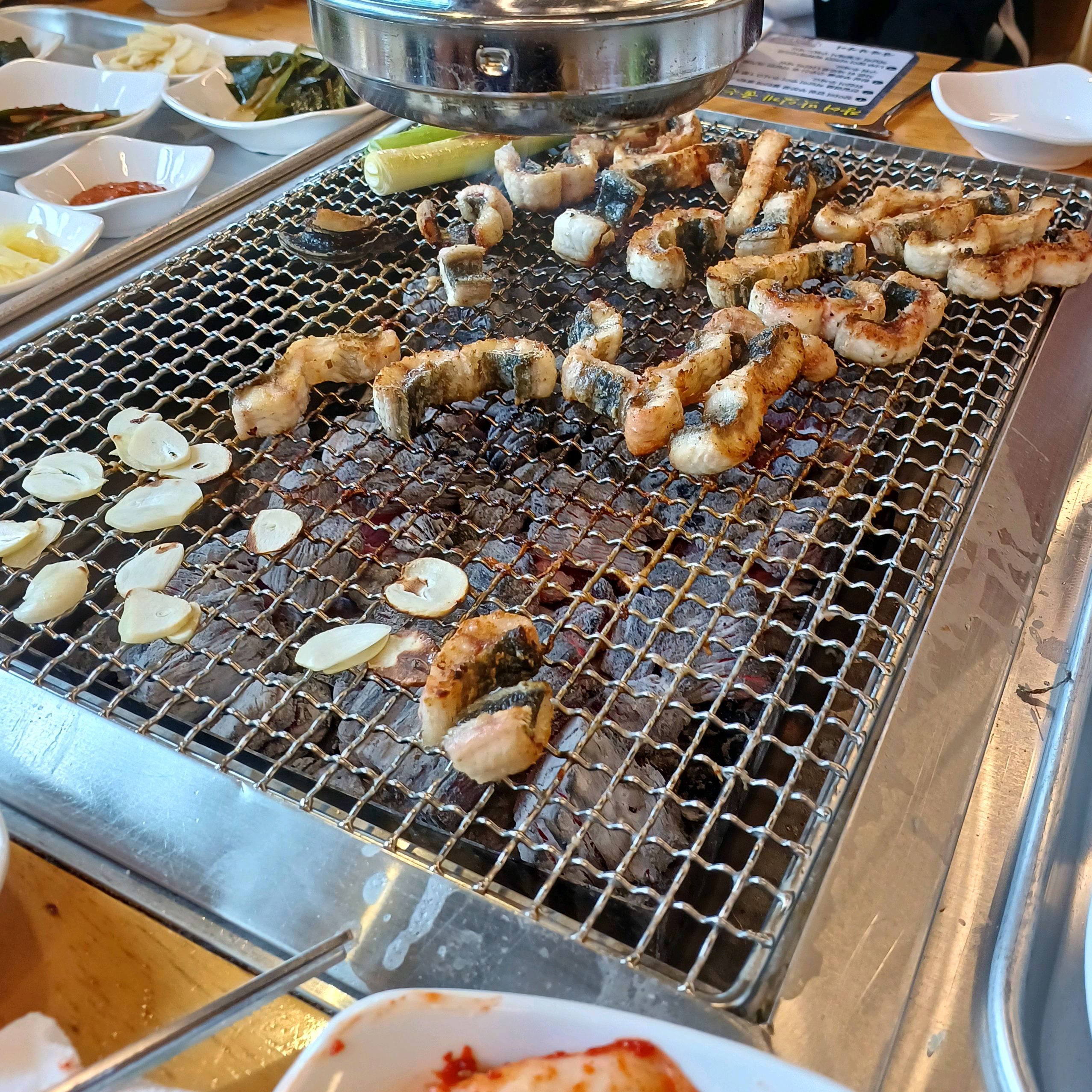 장어가 맛있고 매장이 넓어서 좋아요! - 인천 맛집 삼관왕장어 가좌점