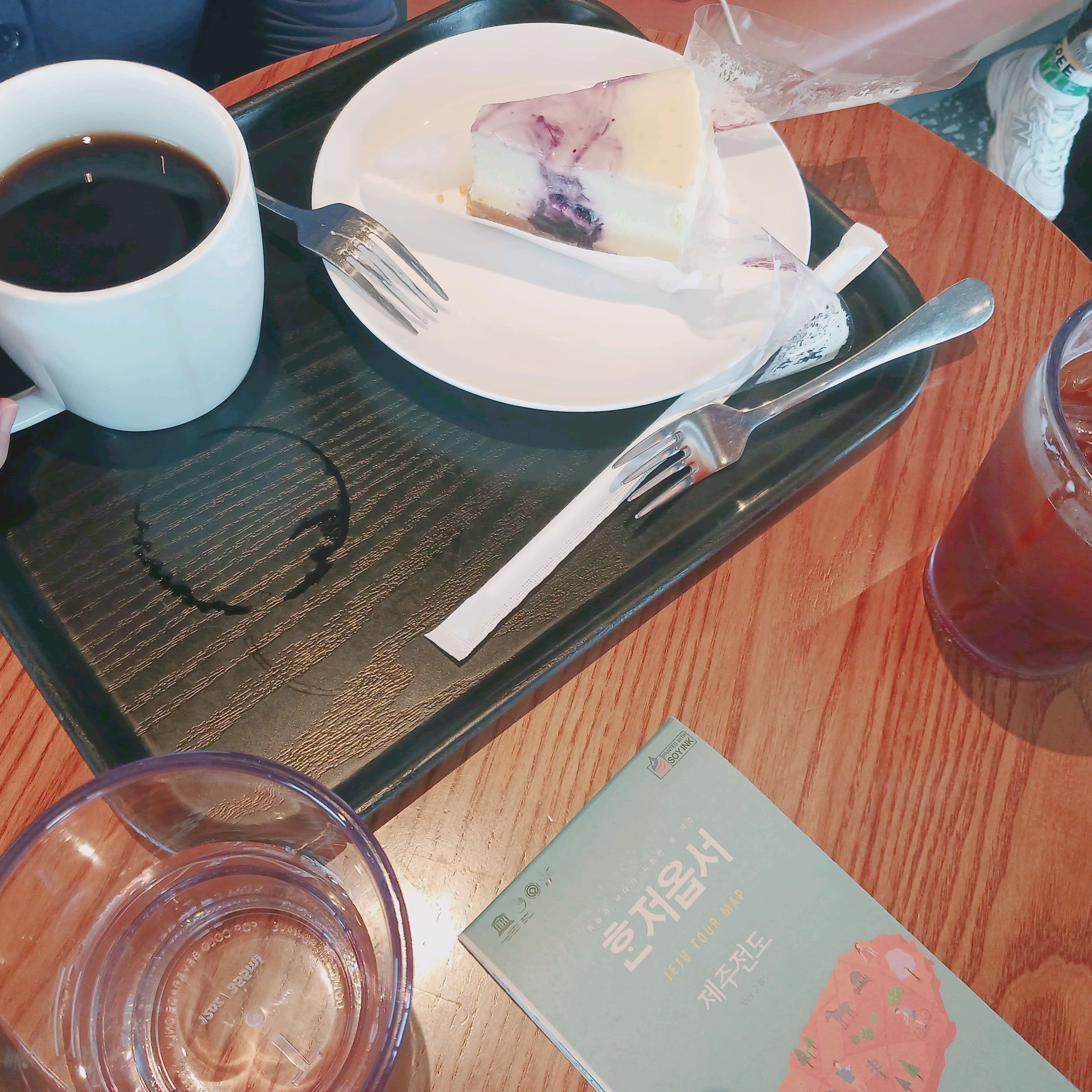음료는 그런대로 맛있습니다. - 제주 맛집 스타벅스 제주중문점