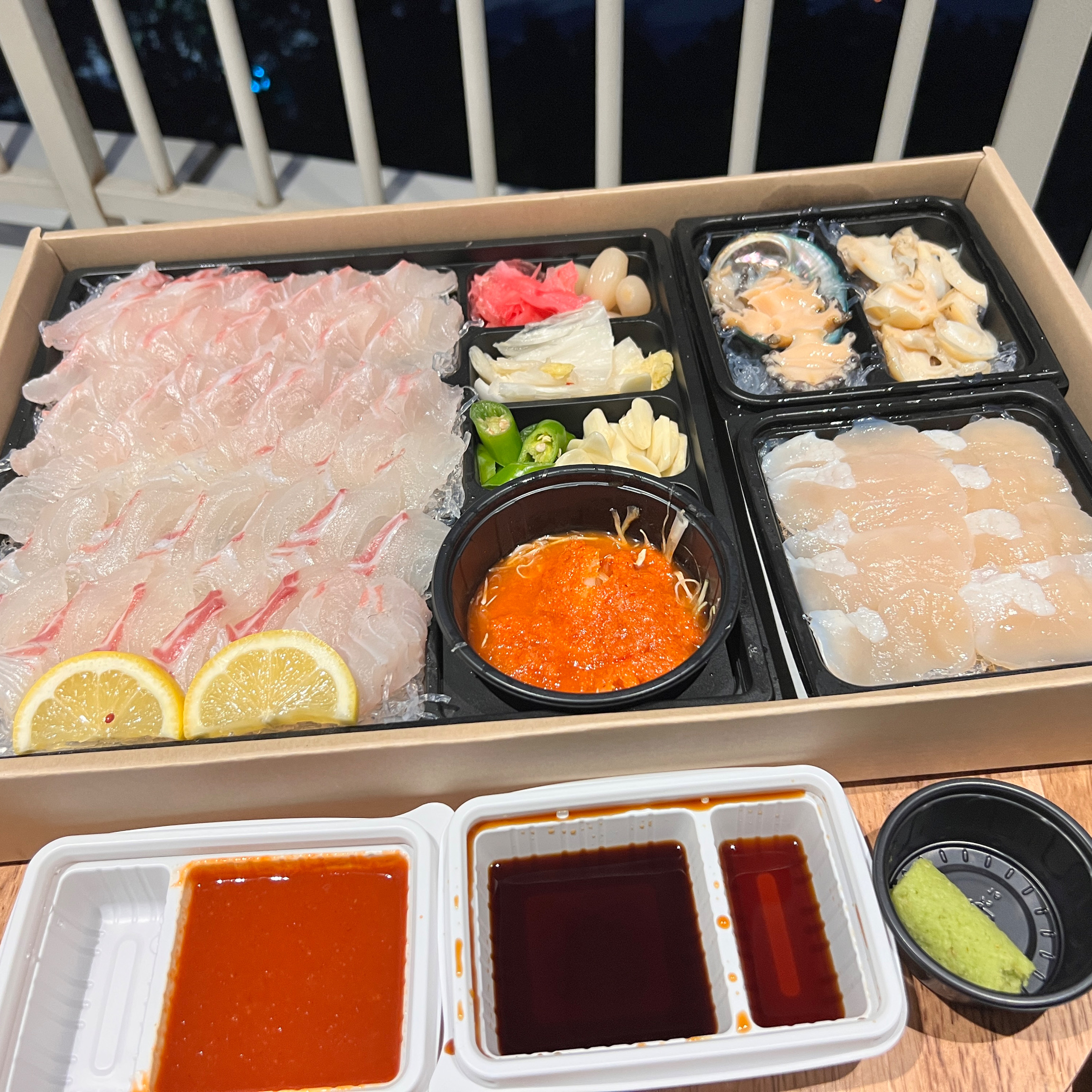 숙소에서 먹으려고 포장했어요! - 경포대 맛집 강릉맛집 강릉횟집 천둥회와물회 경포대점
