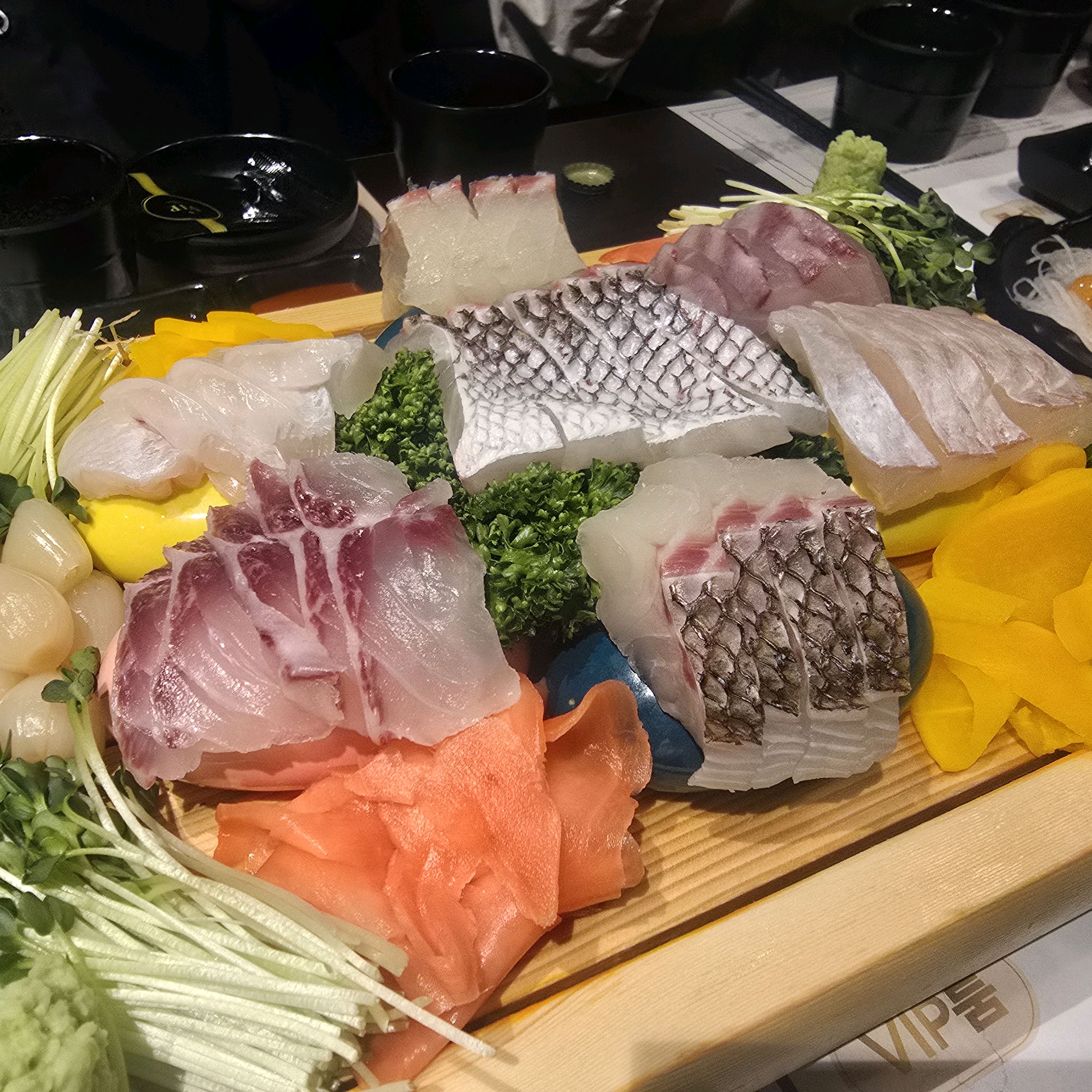 직원 중 여기 단골이라고 해서 왔는데 - 논현역 맛집 물고기자리 논현점