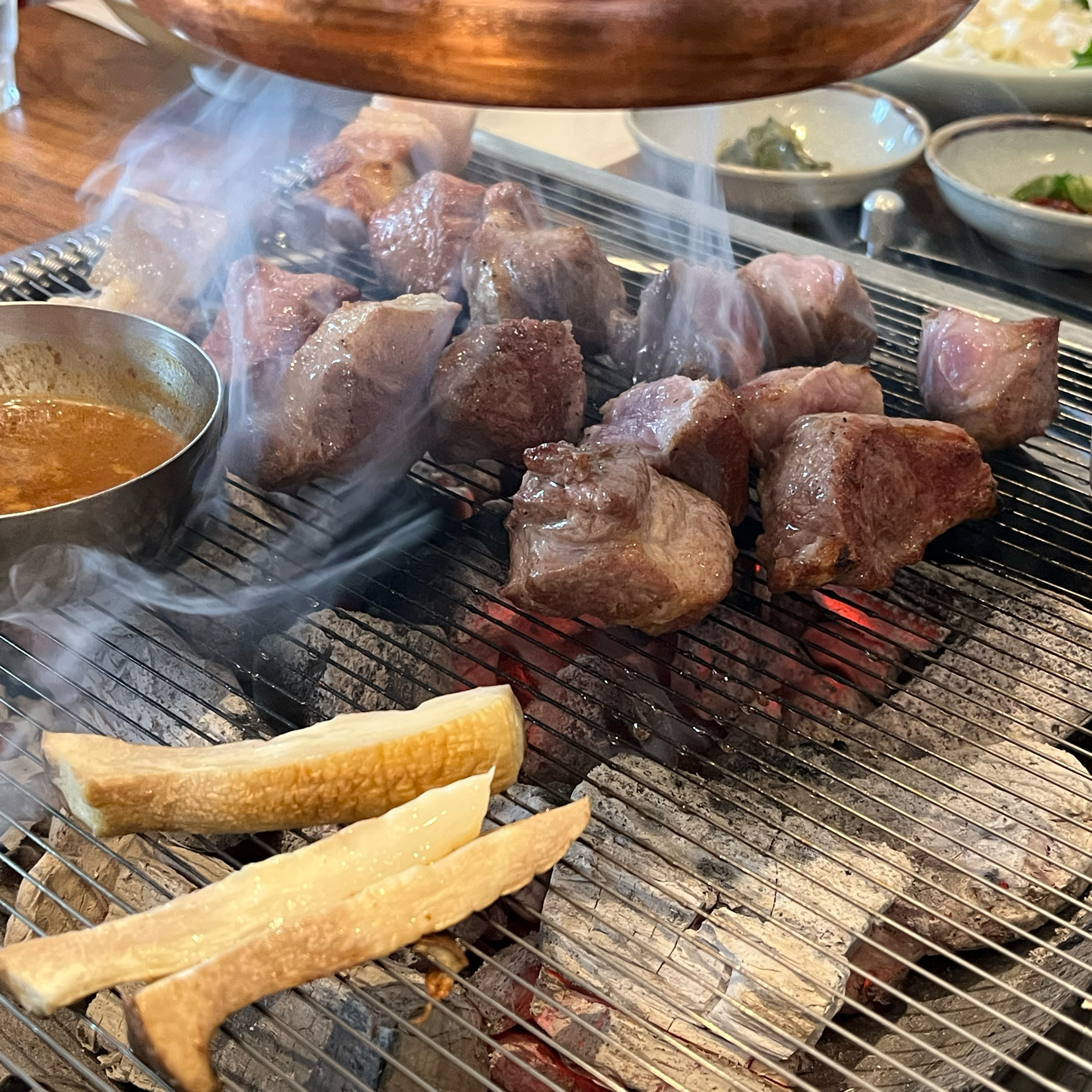 친절하고 고기도 맛있고 가족모임으로 좋은 시간 보내고 갑니다 - 인천 맛집 칠돈가 청라점