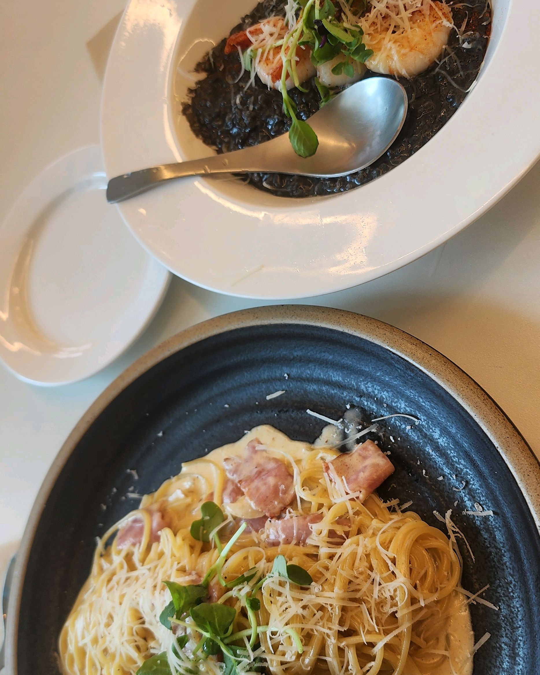 장소 이전 후 처음 왔어요 음식은 여전히 맛나고 분위기는 더 좋아졌네요~잘먹었습니다~~ - 대전 맛집 파스타에이치브런치