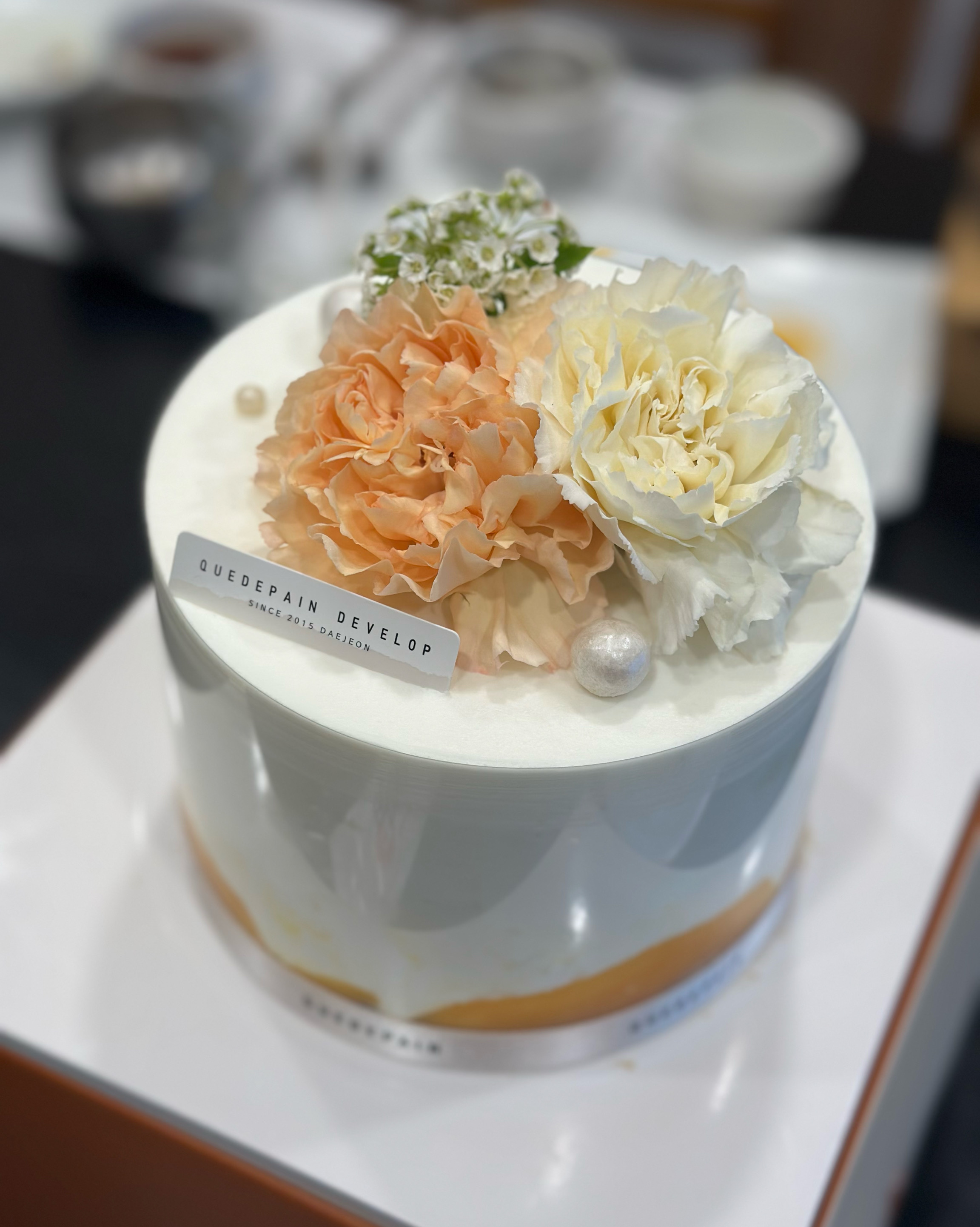 꾸드뱅 망고케이크는 언제먹어도 맛나네요 ㅎㅎ 특히 요거트크림과 망고조합이 최고입니다 어버이