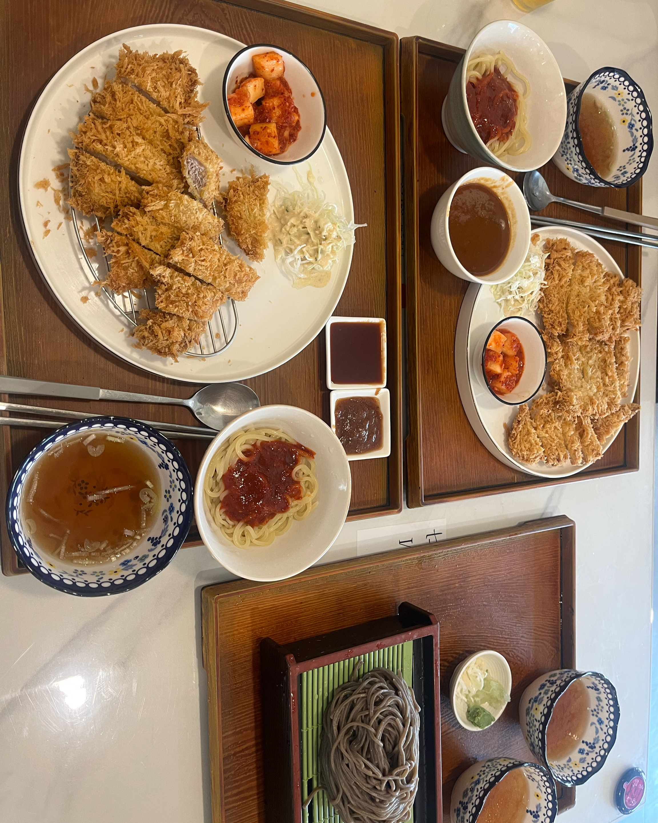 동네 돈까스 맛집이에요 양도 많고 맛있어요 푸짐하게 주십니다. 일요일 점심 한끼 맛있게 먹