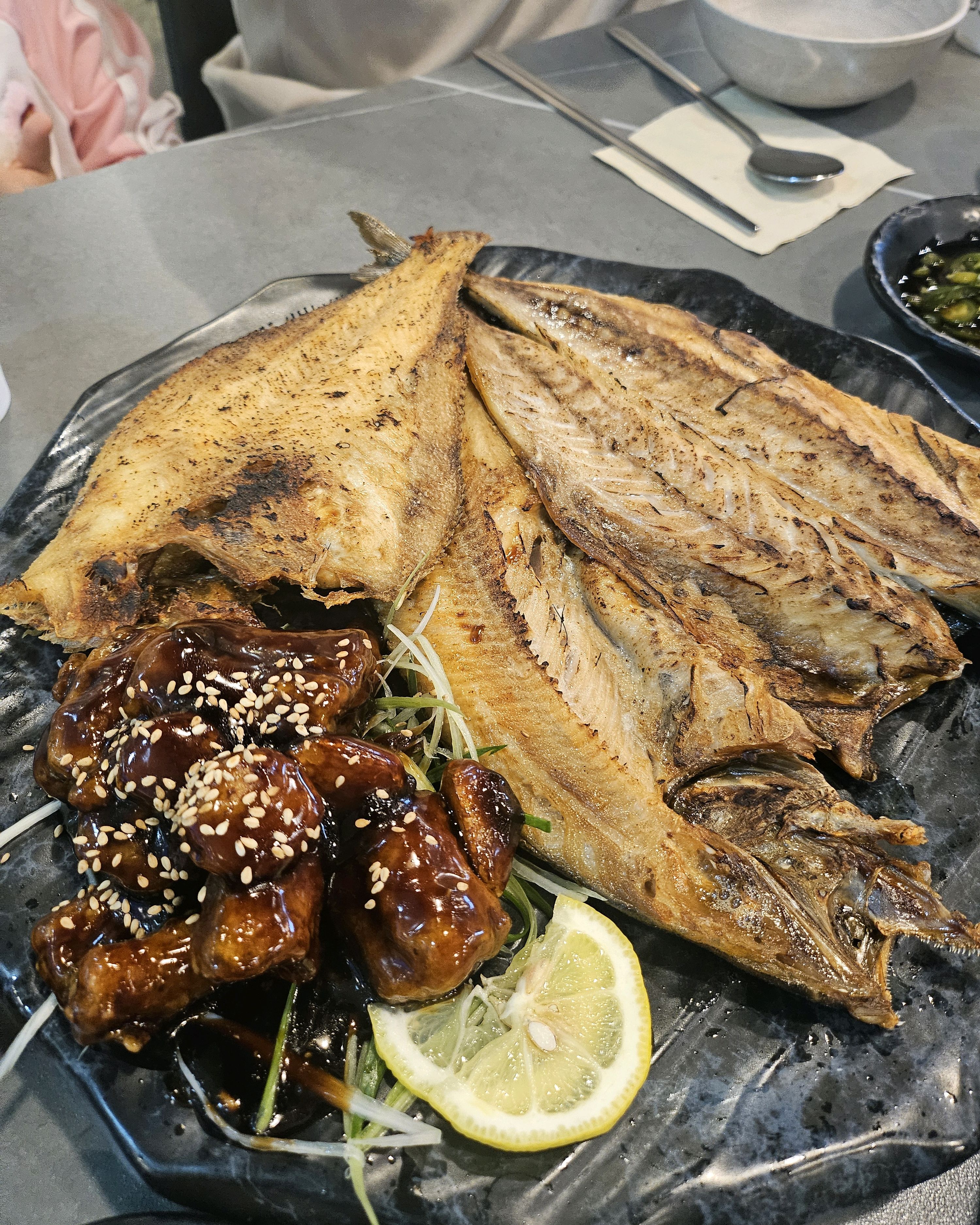 양도많고 아이도 좋아하고 - 인천 맛집 을왕리 꾸덕집 송도직영점