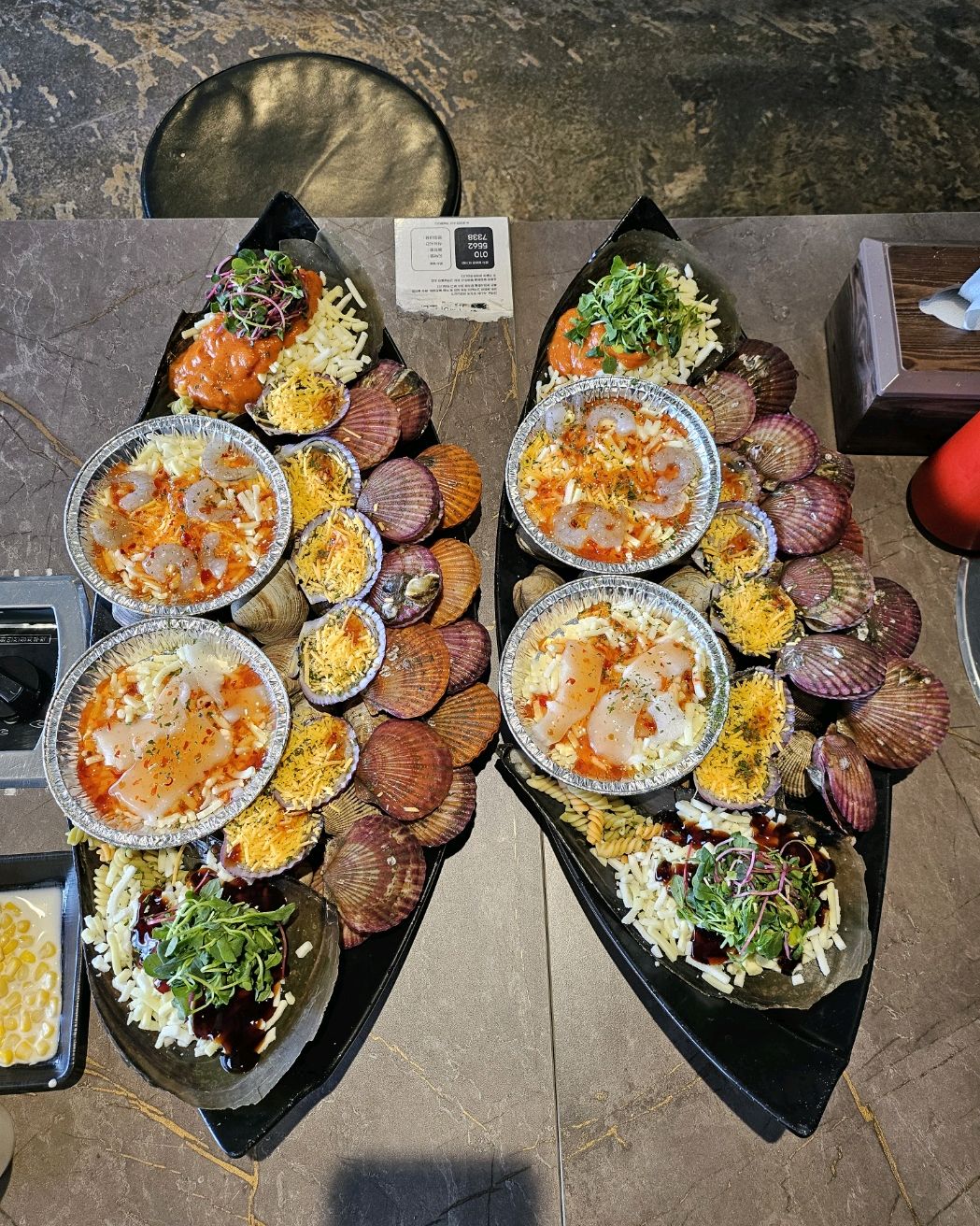 무한 2번 으로 맛나게 묵고 칼국도 추가해 맛나게 맛었네요 감사요 ㅎ - 인천 맛집 청춘조개 월미도직영점