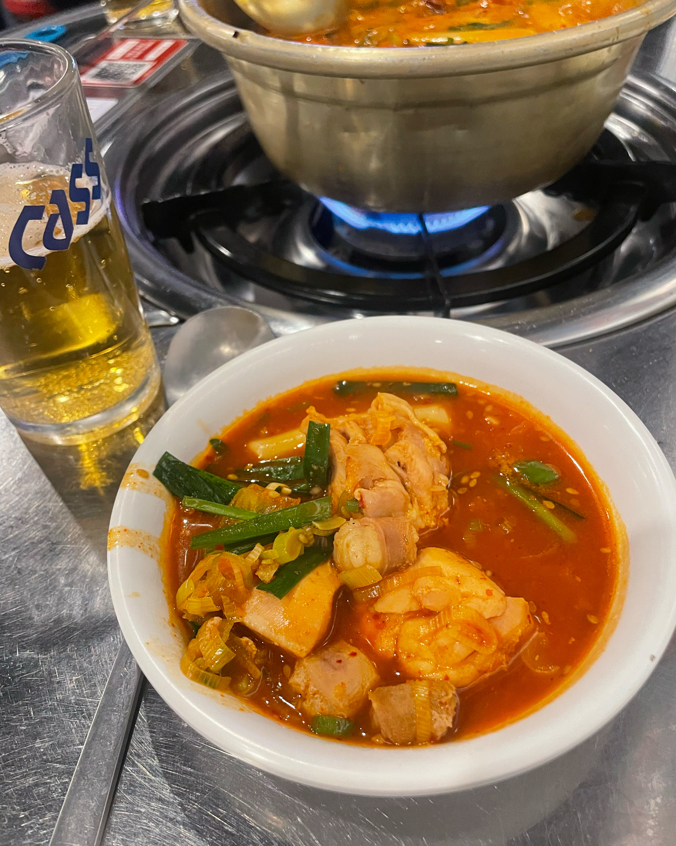 연인과 함께 기념일에 방문하였는데 너무 맛있고 분위기가 좋네요 다음에 또 오고 싶은 분위기