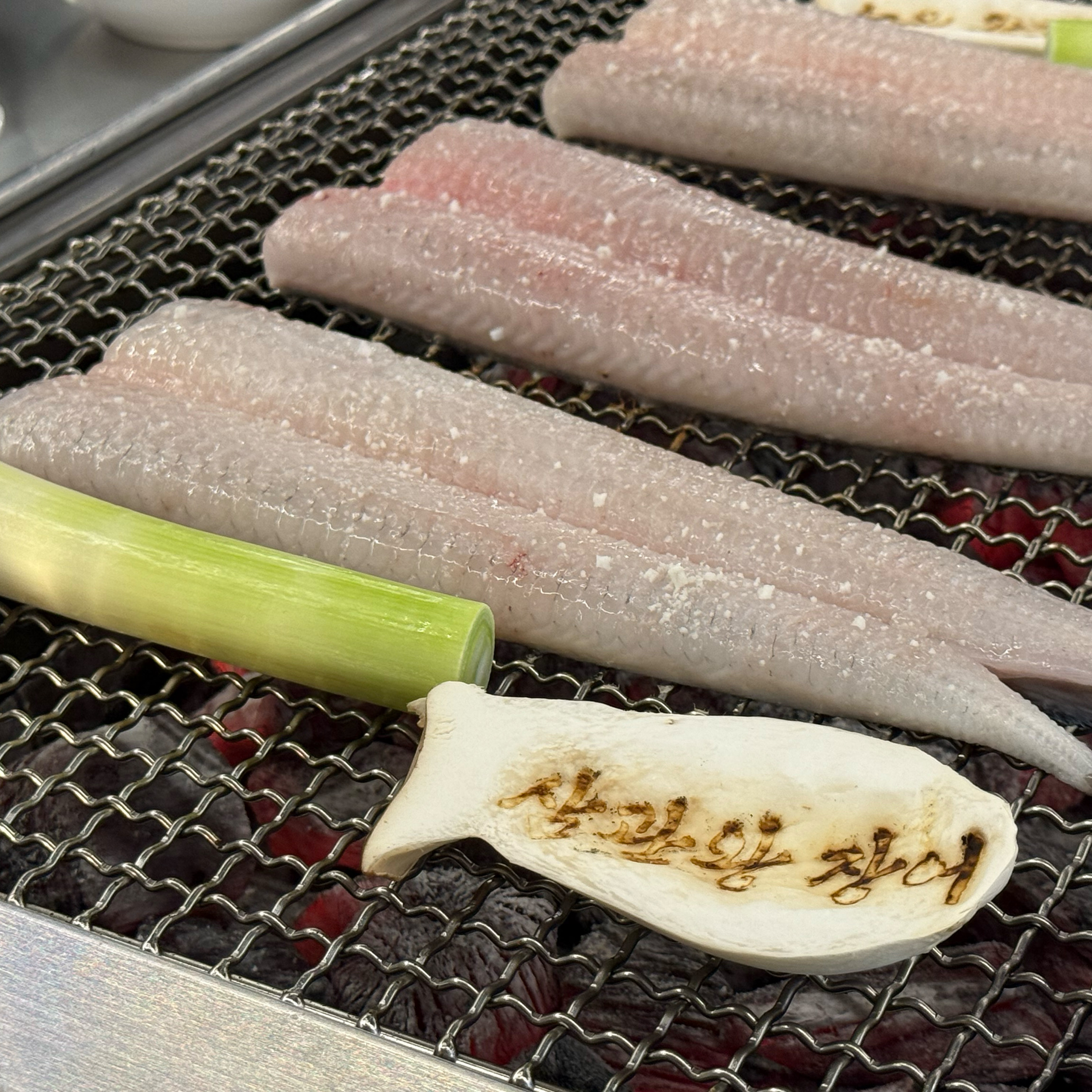 장어가 완전 큼직하고 맛있어요!! - 인천 맛집 삼관왕장어 가좌점