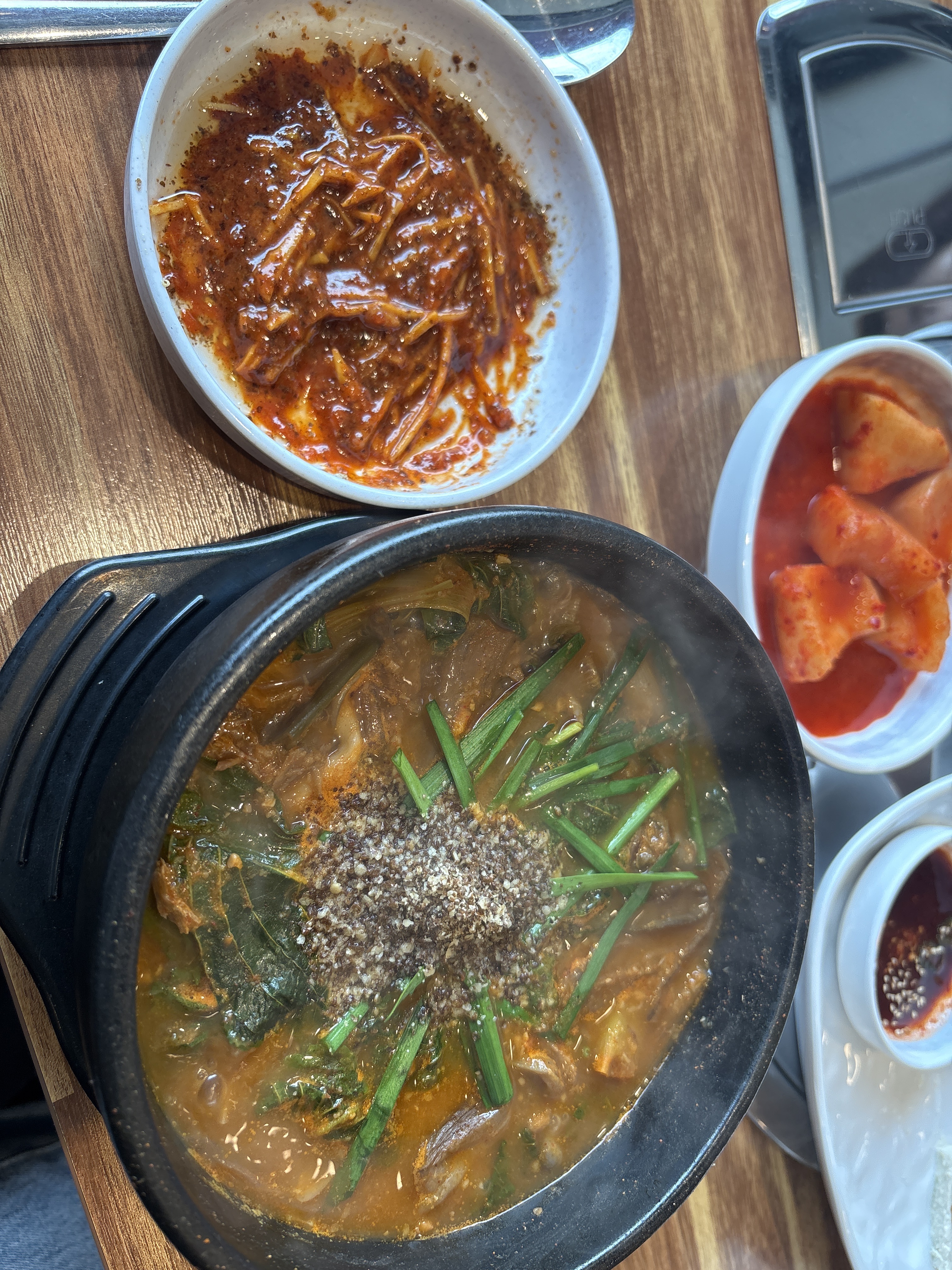 천복집 권선점이 새로 오픈해서 몸보신을 위해 다녀왔습니다 ㅎㅎㅎㅎ 그냥 건강한 맛일줄 알았