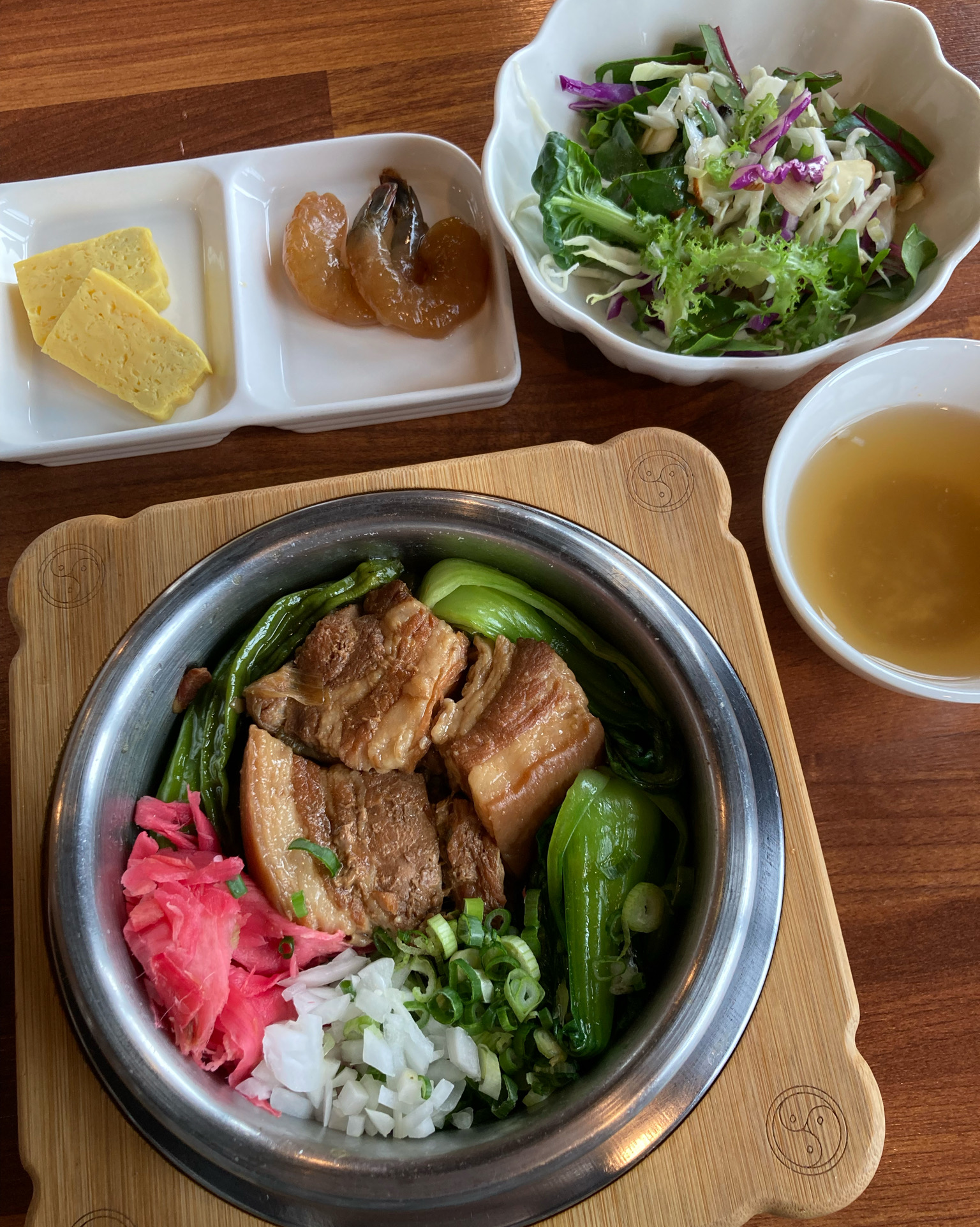 두번째 방문이에요! 솥밥도 맛있고 새우장도 맛있어서 생각나서 또 왔어요 딱새우랑 전복도 맛