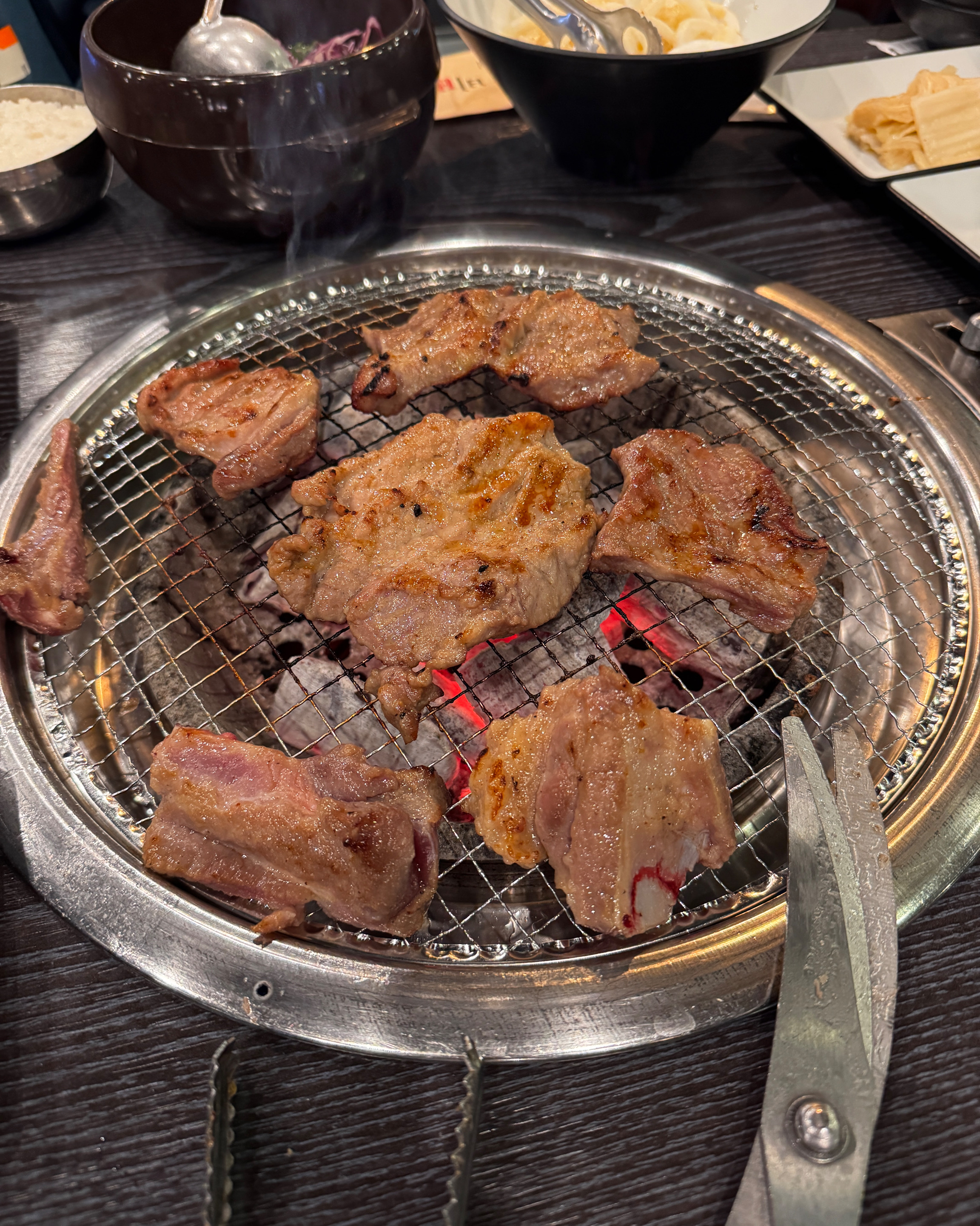 여기 야행와서 지나가다가 들렸는데 - 아바이마을 맛집 물회주는 고깃집 청초숯불갈비