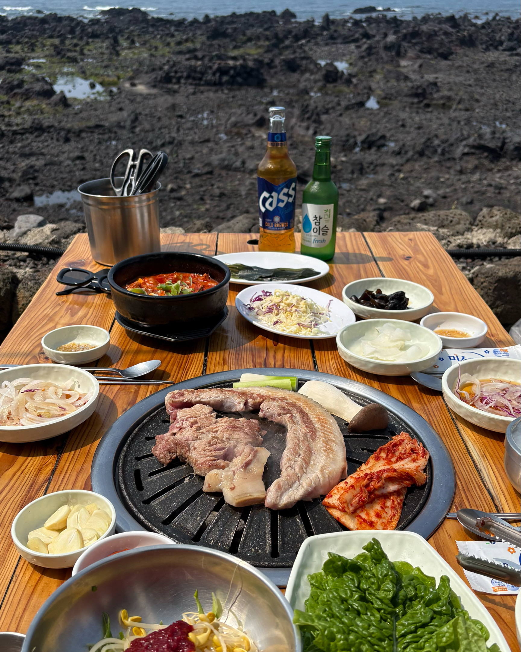 바다뷰를 보면서 이런 음식이라니 ㅠㅠㅠ ♥️♥️ - 제주 맛집 돈해상 제주한림협재흑돼지