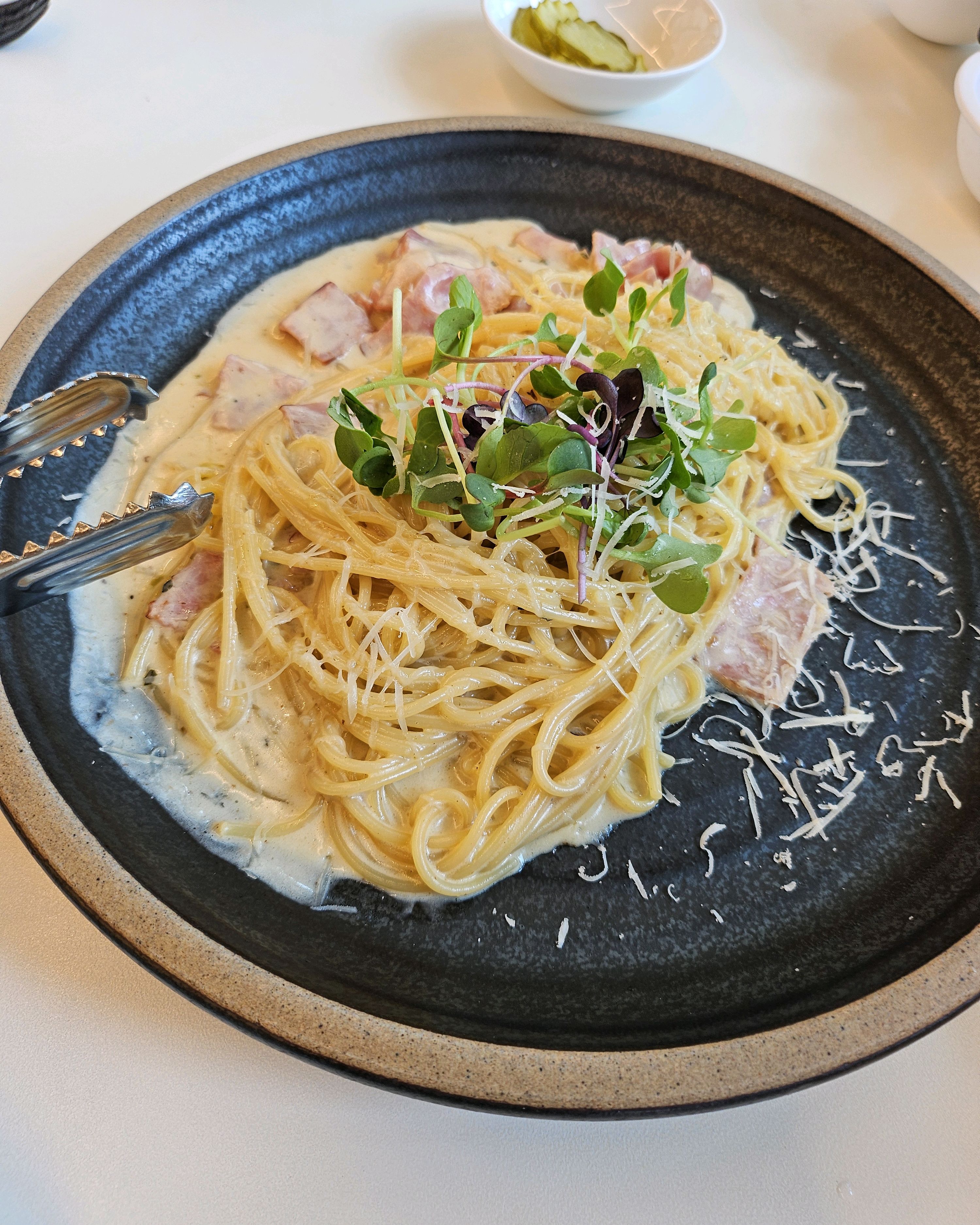 맛있는 메뉴들도 많고 인테리어도 예쁘네요. - 대전 맛집 파스타에이치브런치