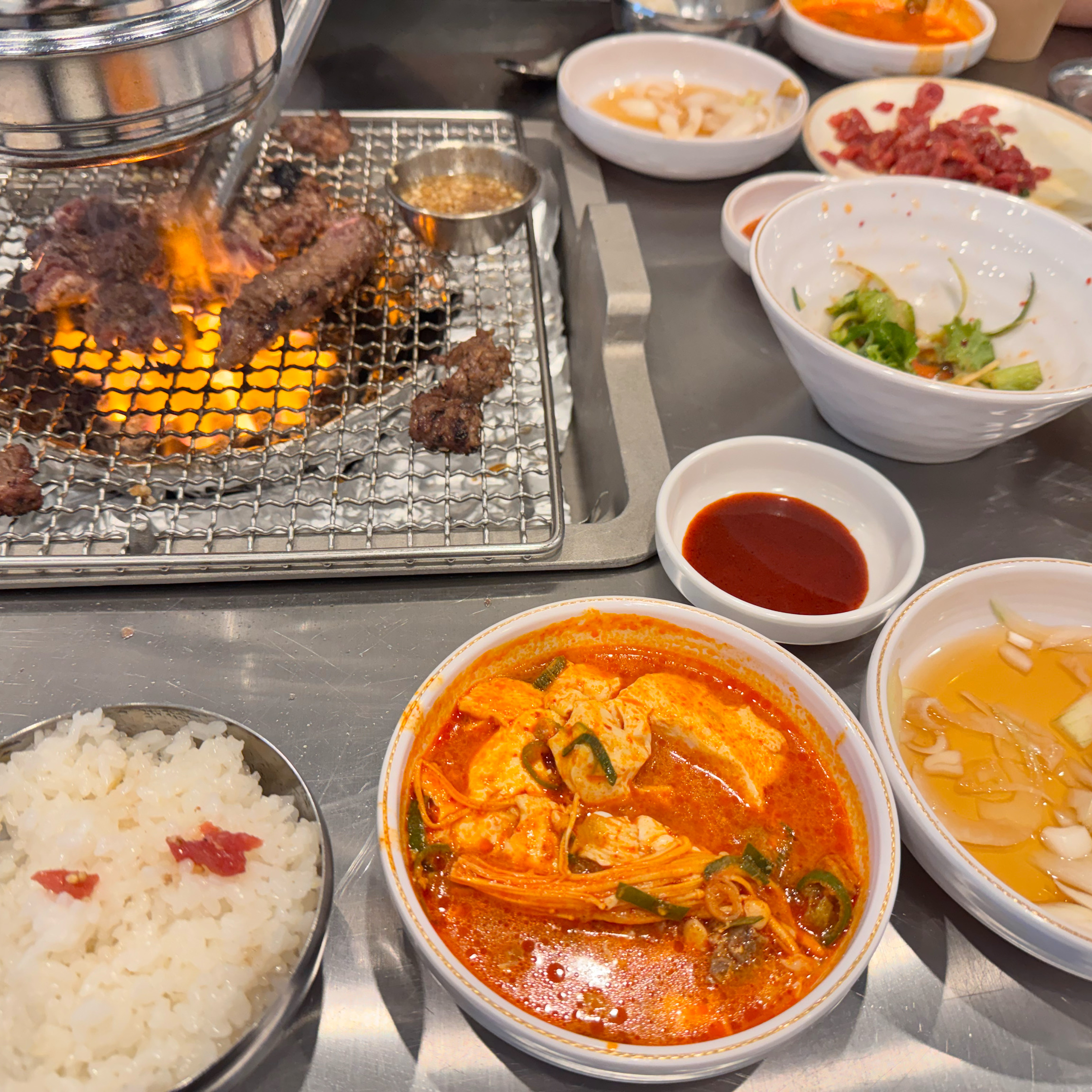 마늘소갈비는 역시 우정소🥰 - 불당동 맛집 영삼이네우정소갈비 천안불당점