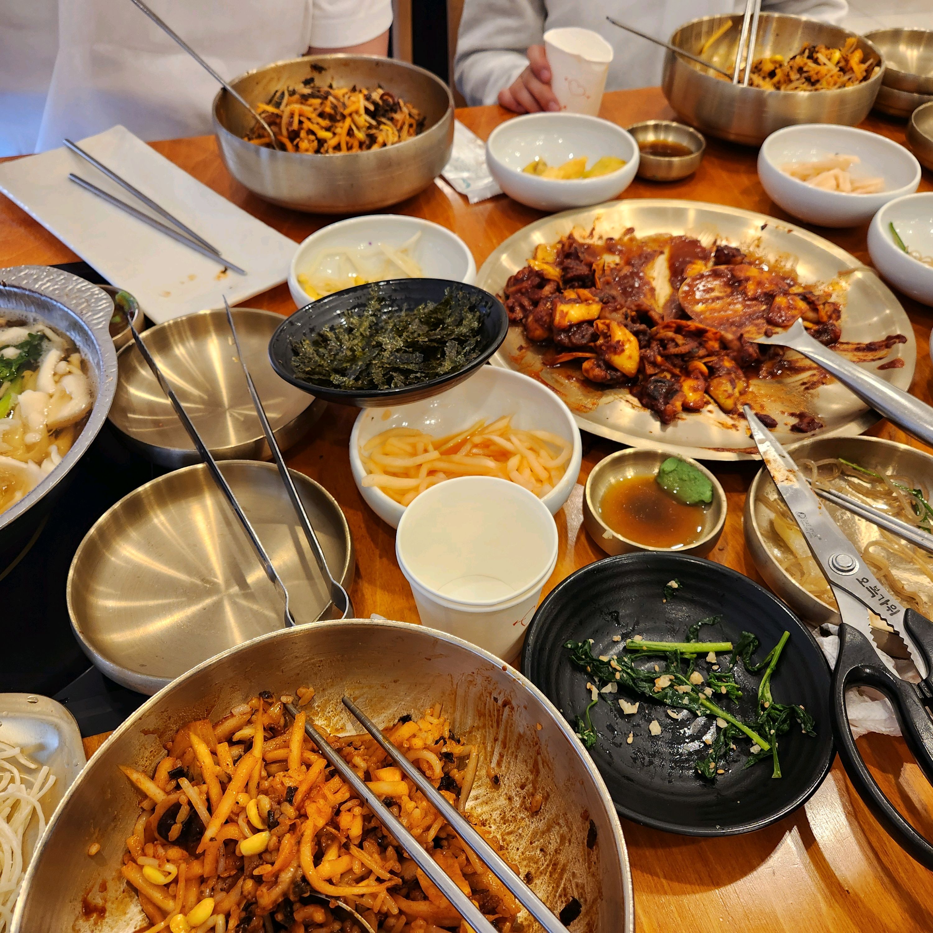 밥, 반찬 모두 리필되고 쭈꾸미 너무 맛있어요👍 - 대구 맛집 청담한상