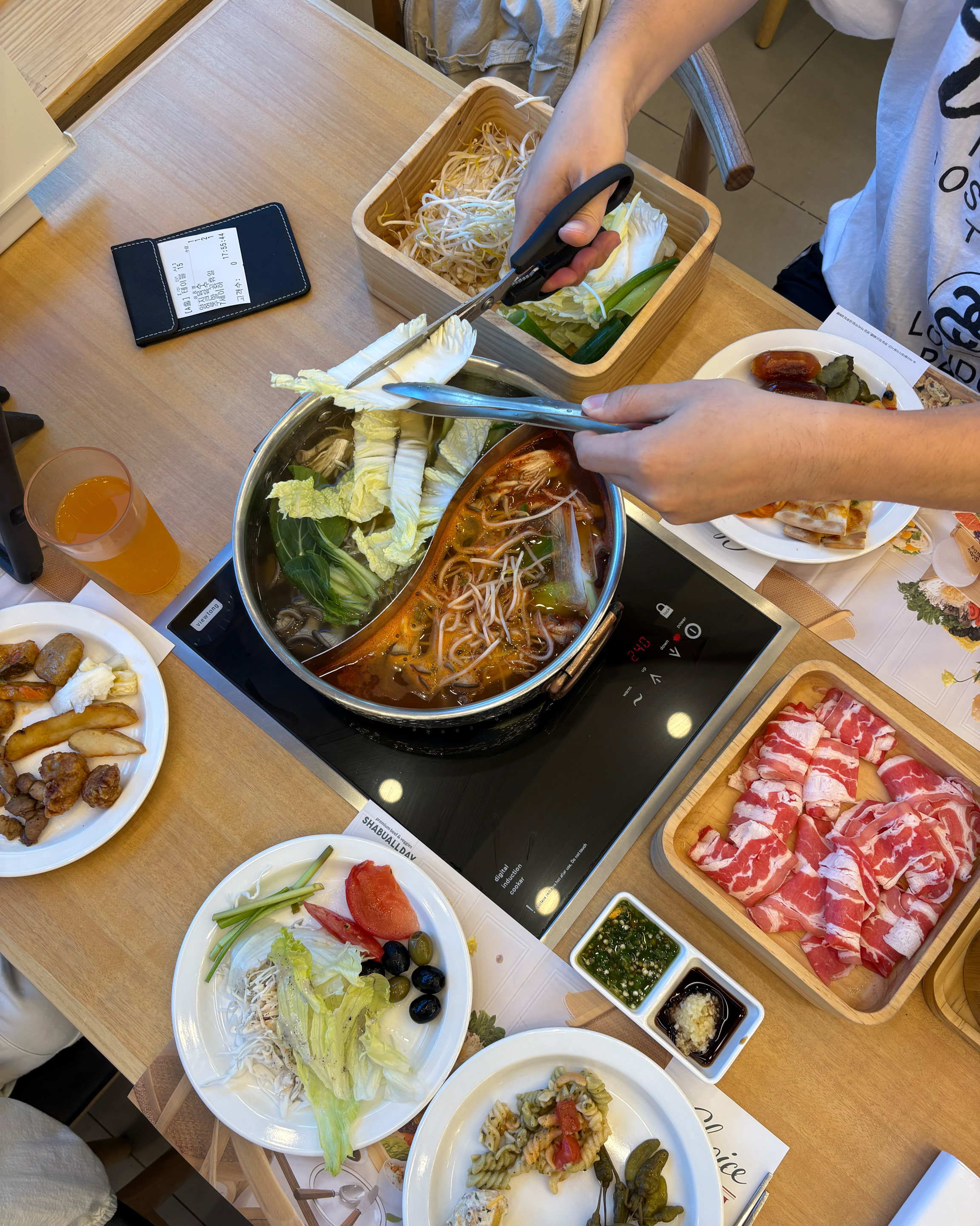 너무 깨끗하고 음식들도 다 맛있어요. - 인천 맛집 샤브올데이 인천검단신도시점