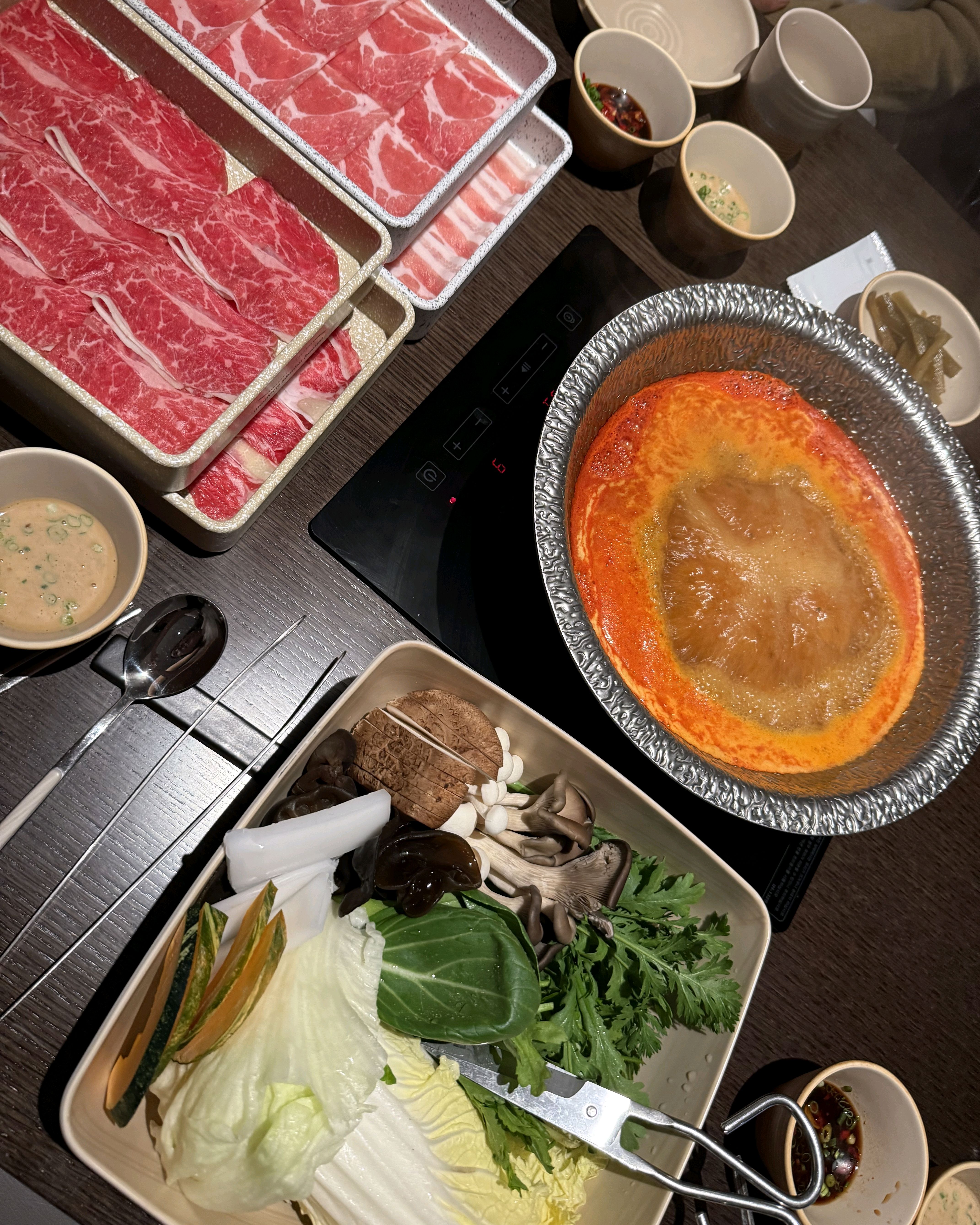 다른 지점서 먹어보고 괜찮아서, 새로 오픈한 곳 예약해서 또 방문했어요. - 강남맛집 모던샤브하우스 GFC점