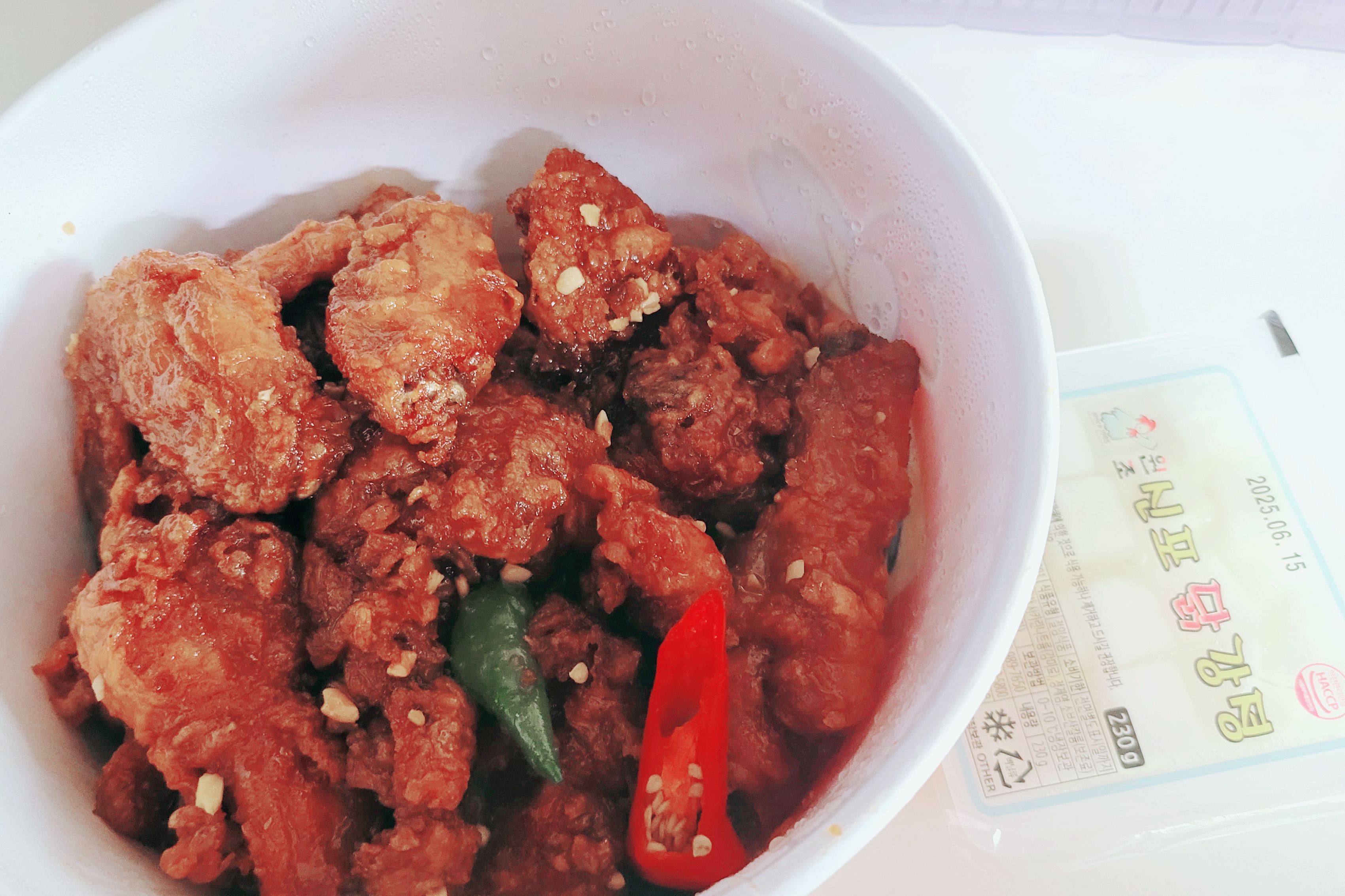 오늘 신포시장갔다가 줄30넘게 기다려서 사왔어요~ - 인천 맛집 원조신포닭강정